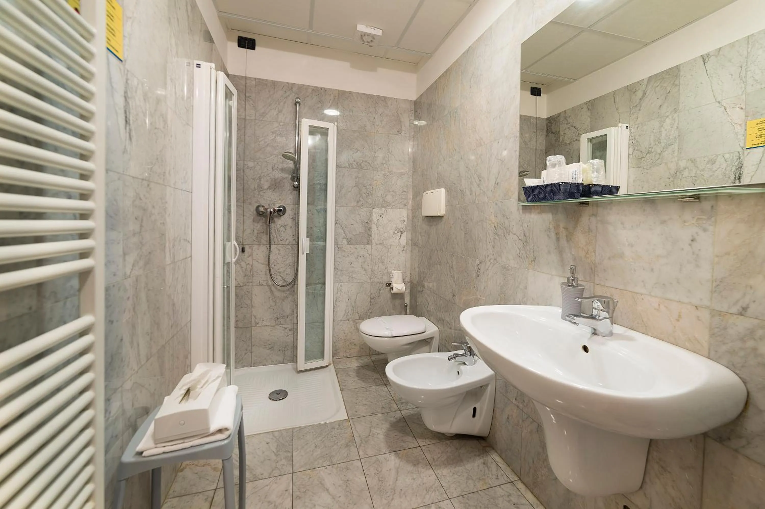 Bathroom in Hotel Fontana Verona