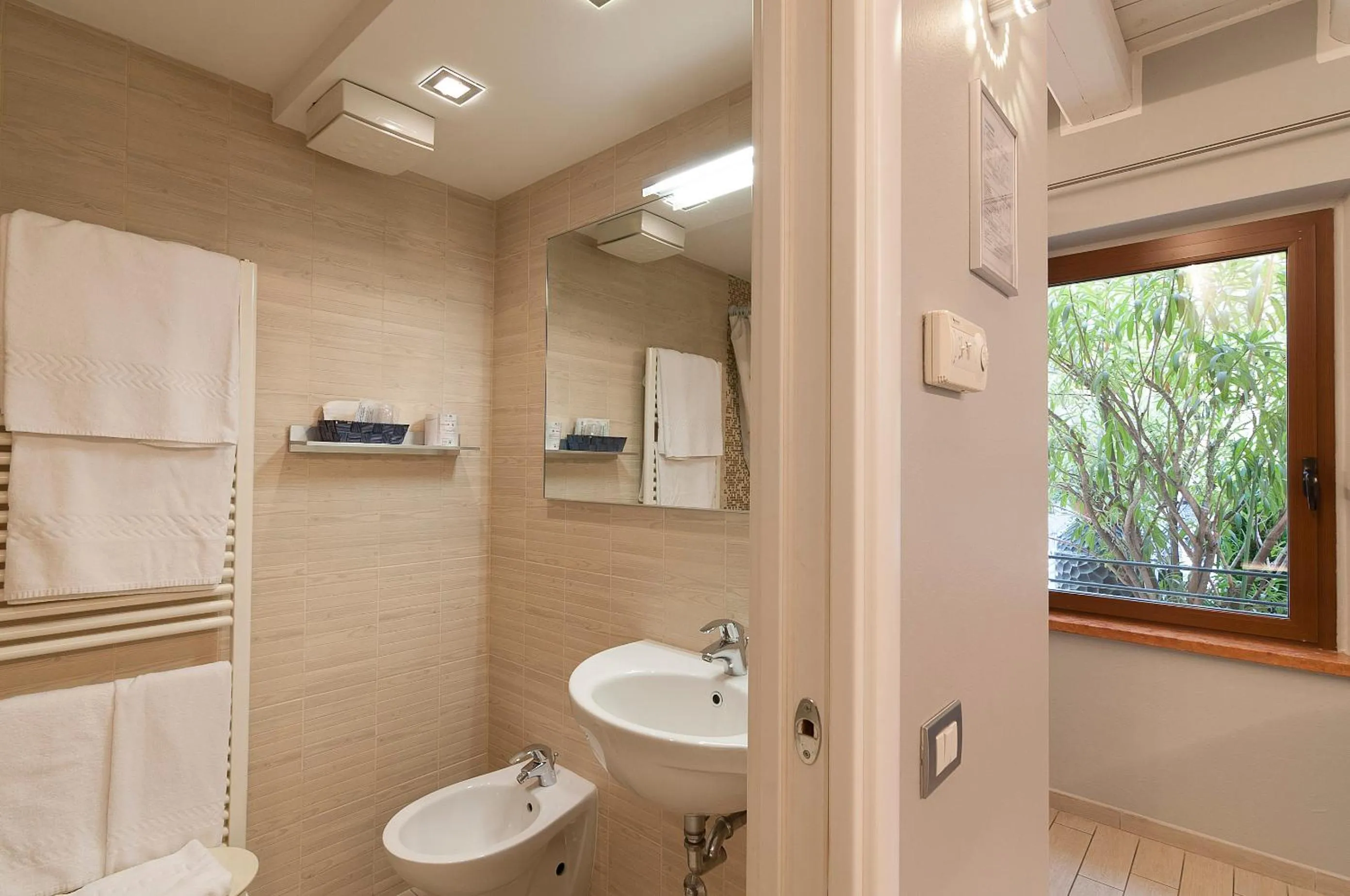 Bathroom in Hotel Fontana Verona