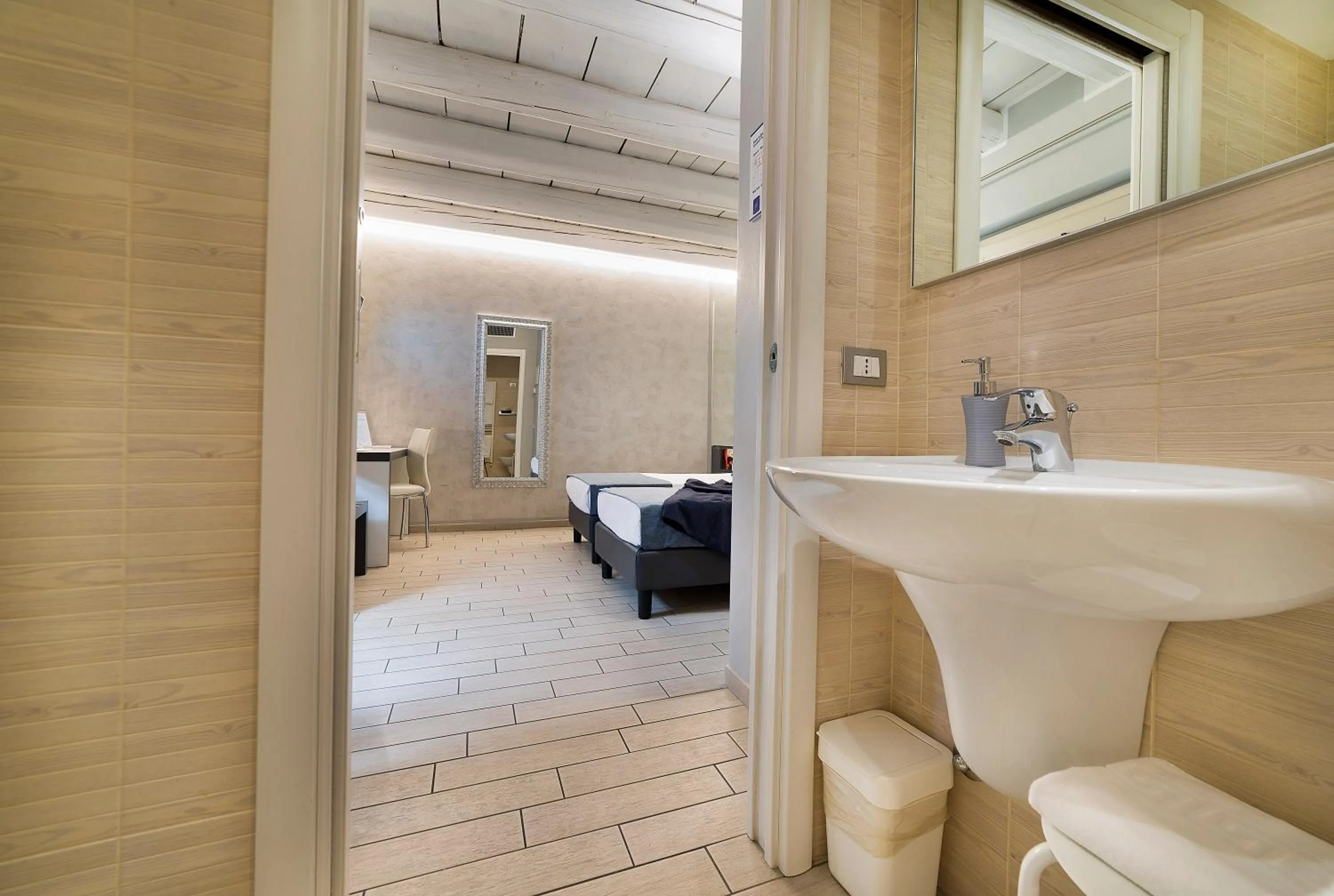 Bathroom in Hotel Fontana Verona