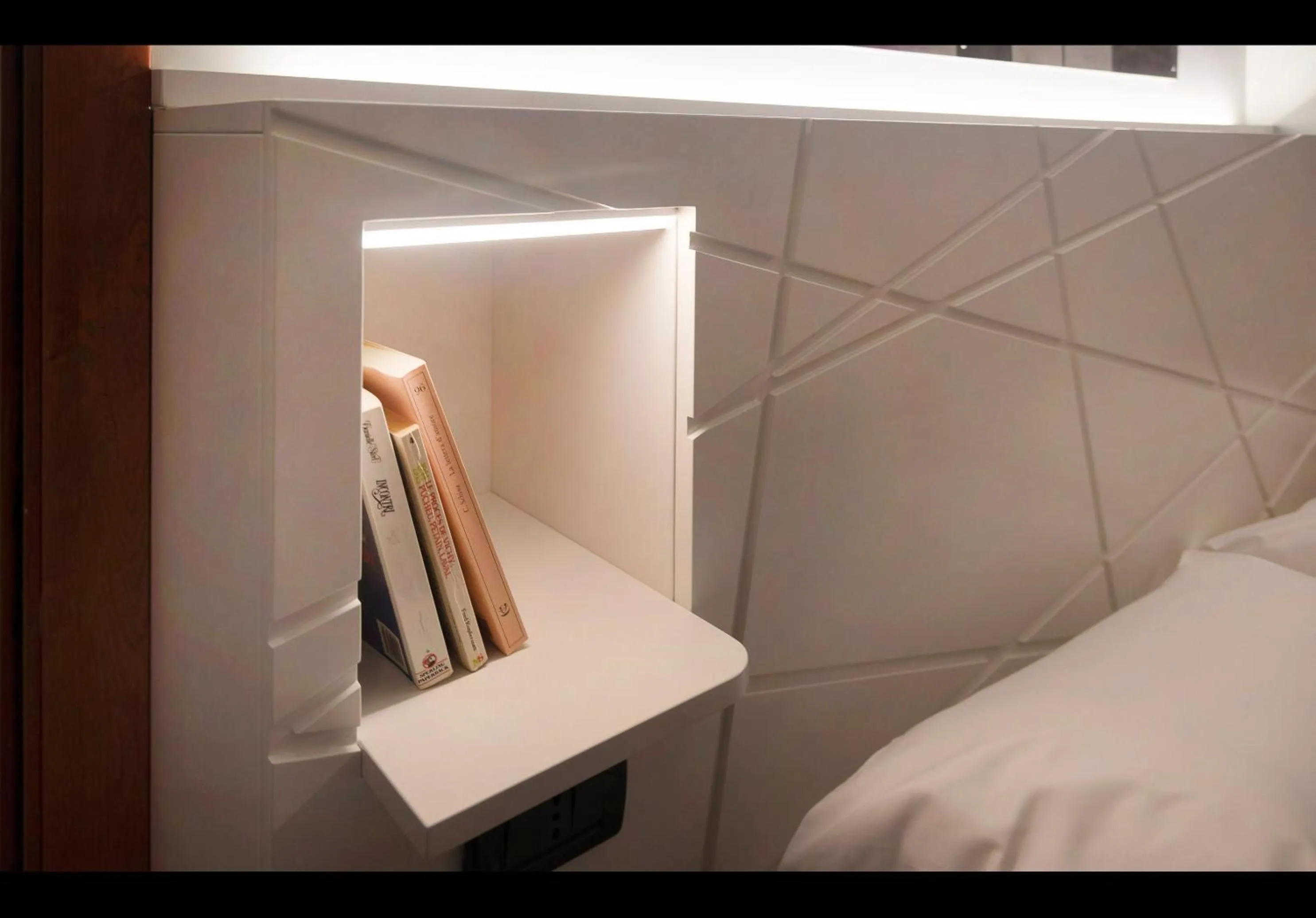 Photo of the whole room, Bed in Hotel Fontana Verona