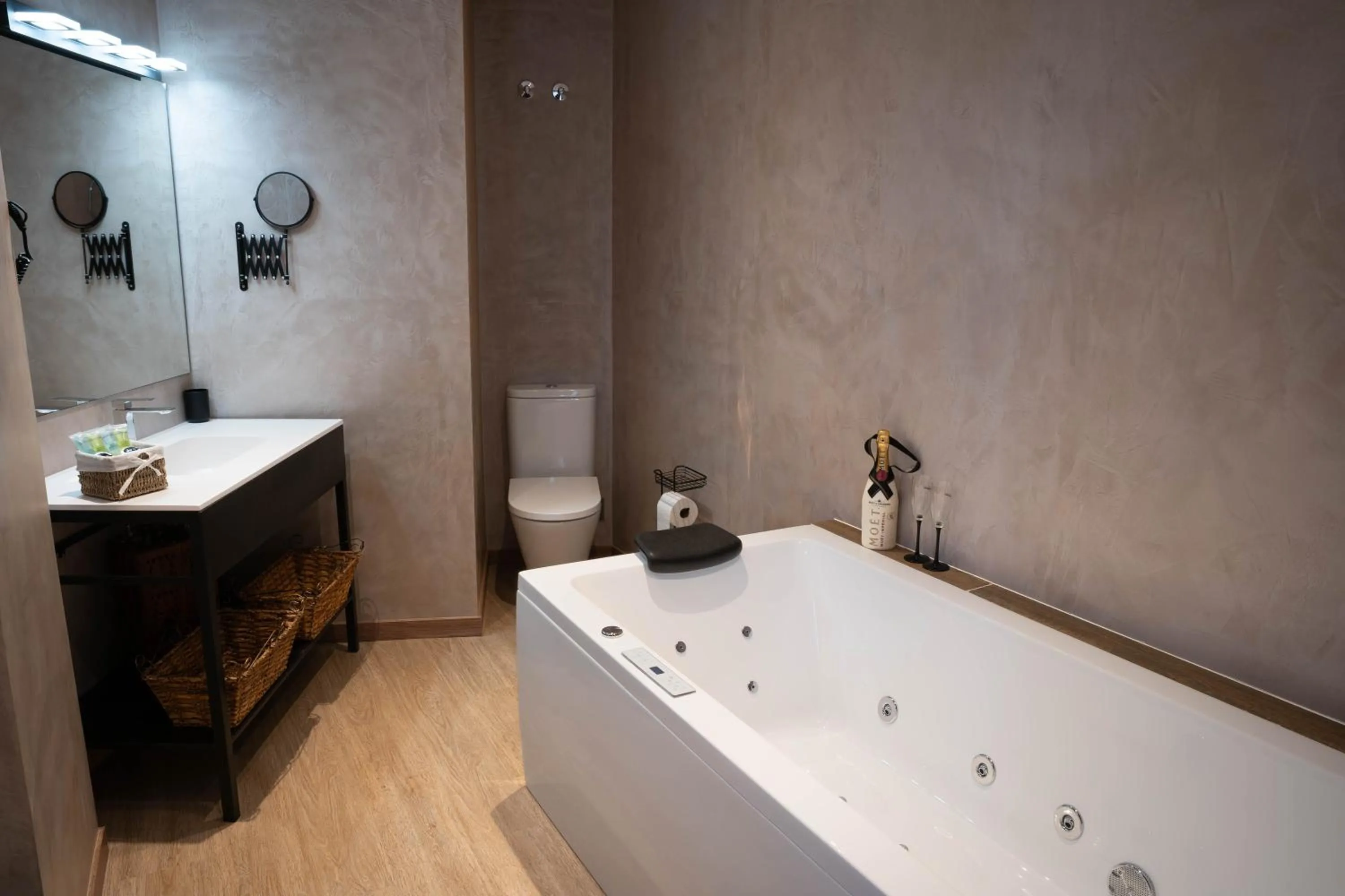 Hot Tub in HOTEL POSADA LaS RETAJAS