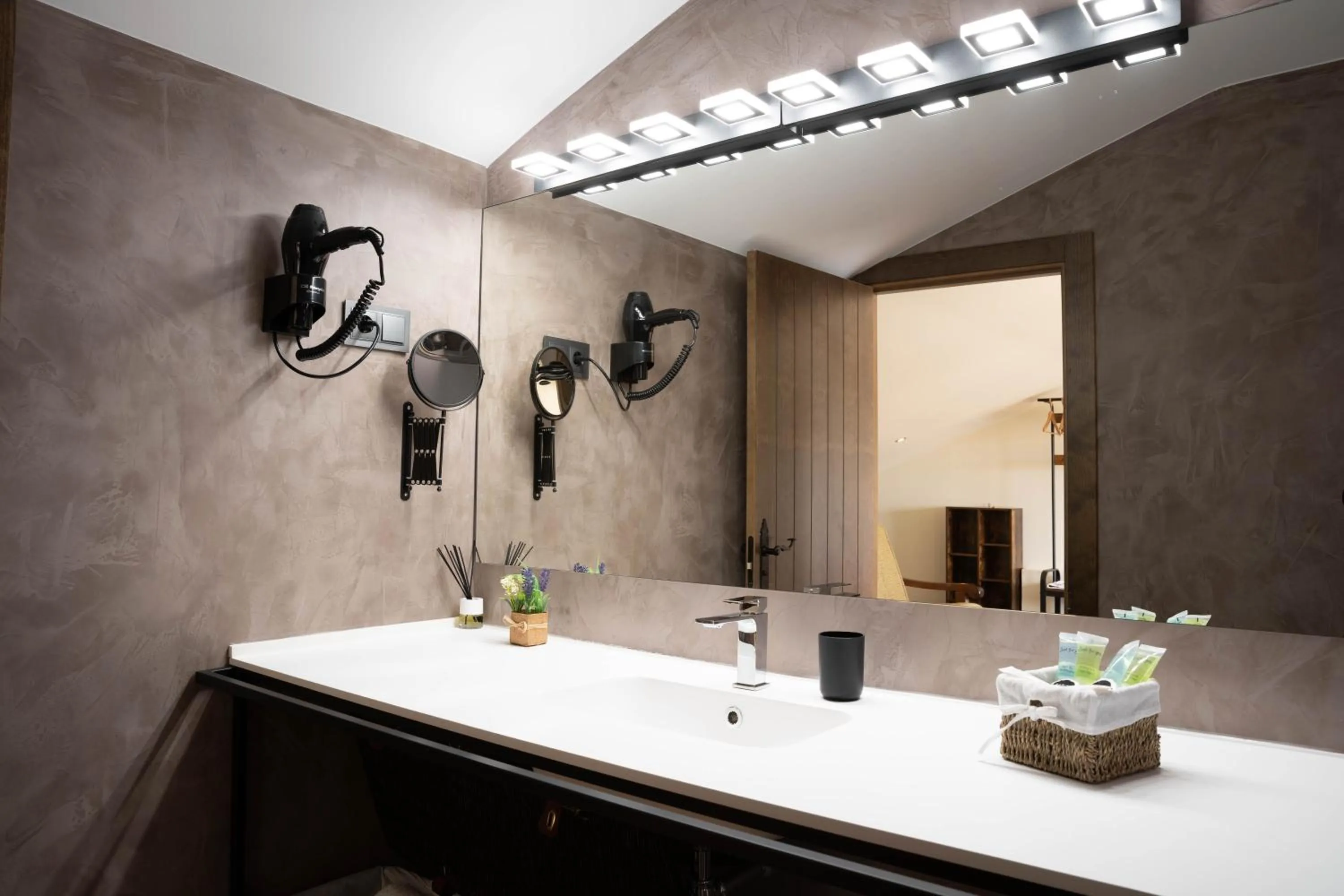 Bathroom in HOTEL POSADA LaS RETAJAS