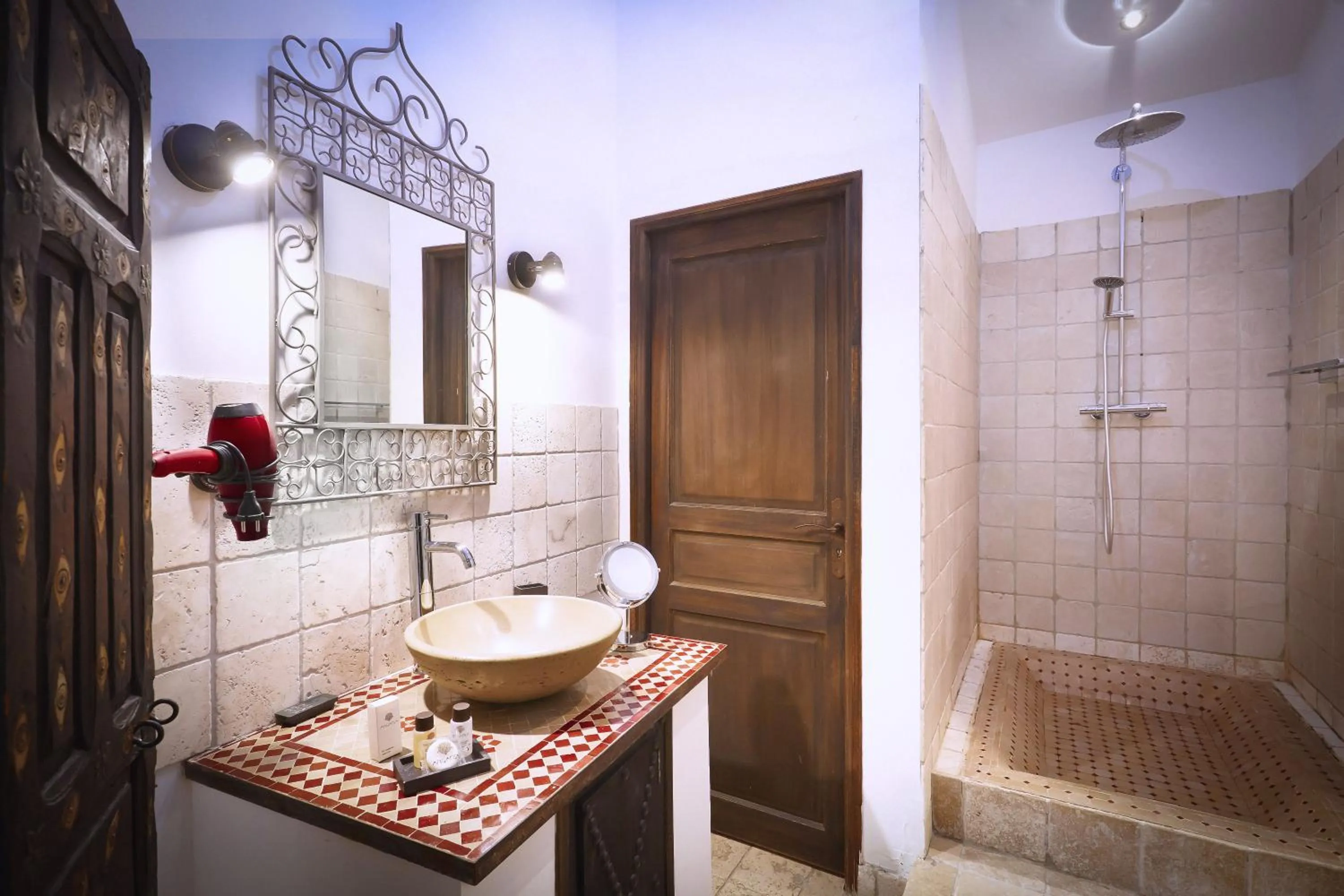 Shower in Le Clos Des Anges