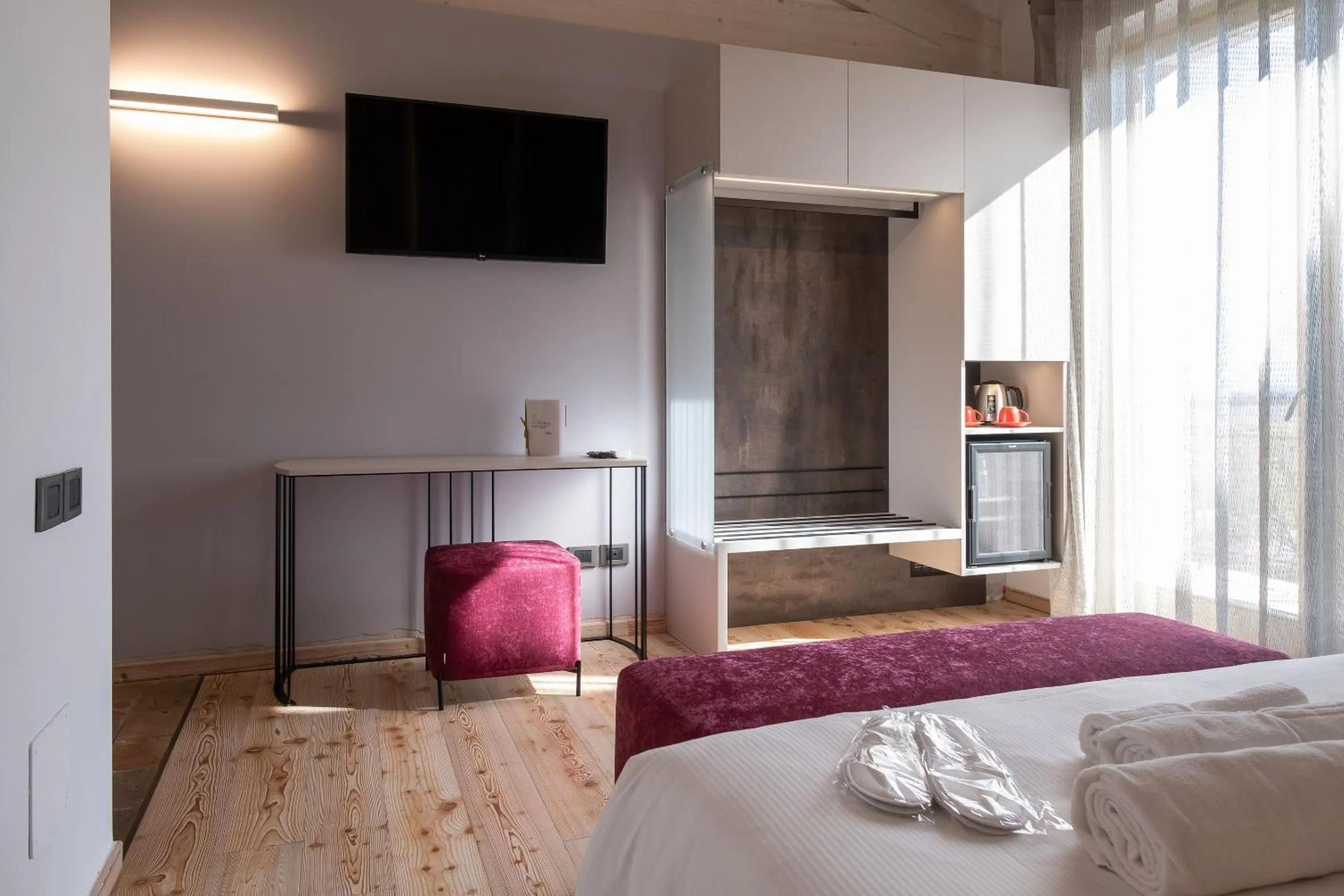 Photo of the whole room, Bed in La Cipressina B&B