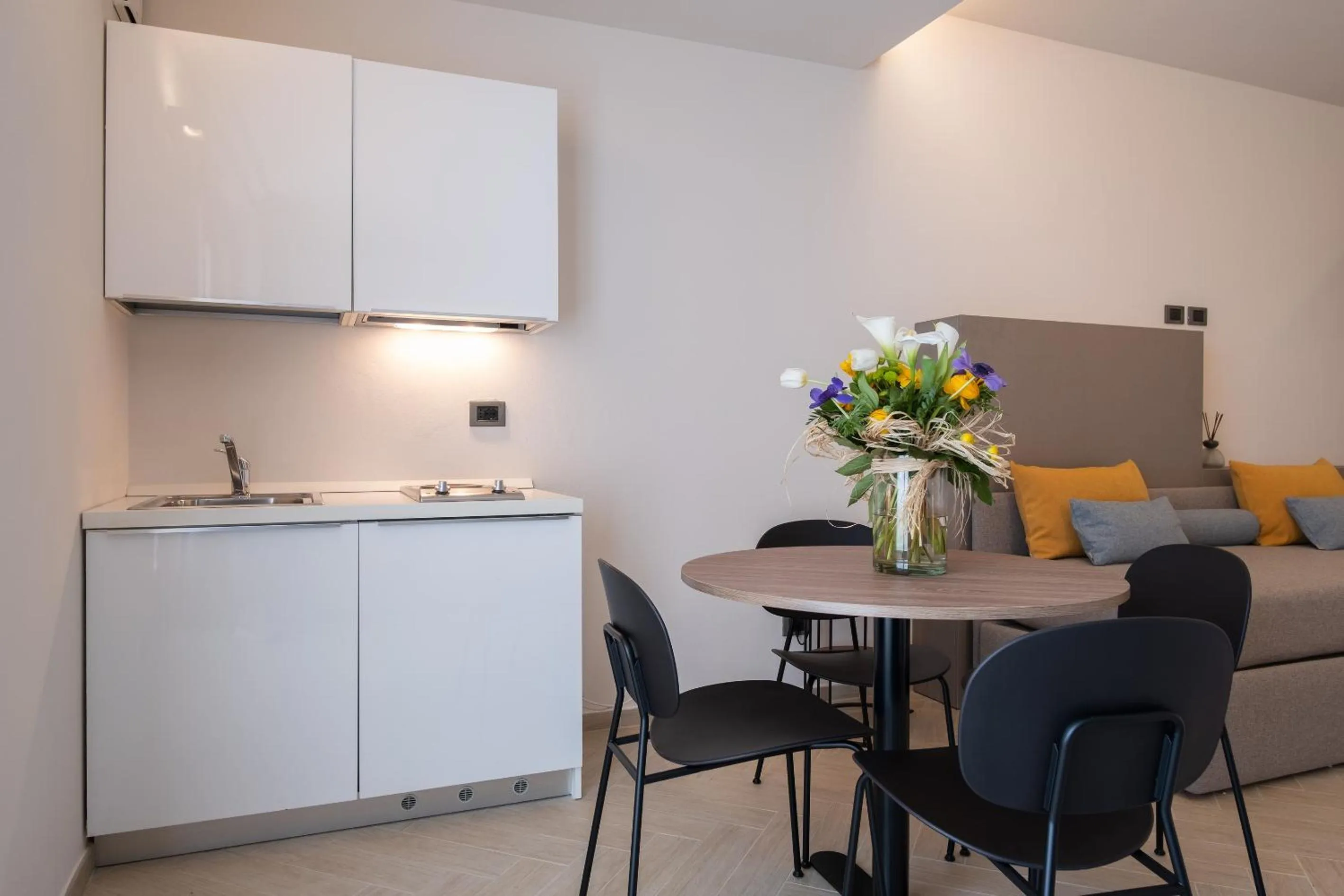 Kitchen or kitchenette in La Cipressina B&B