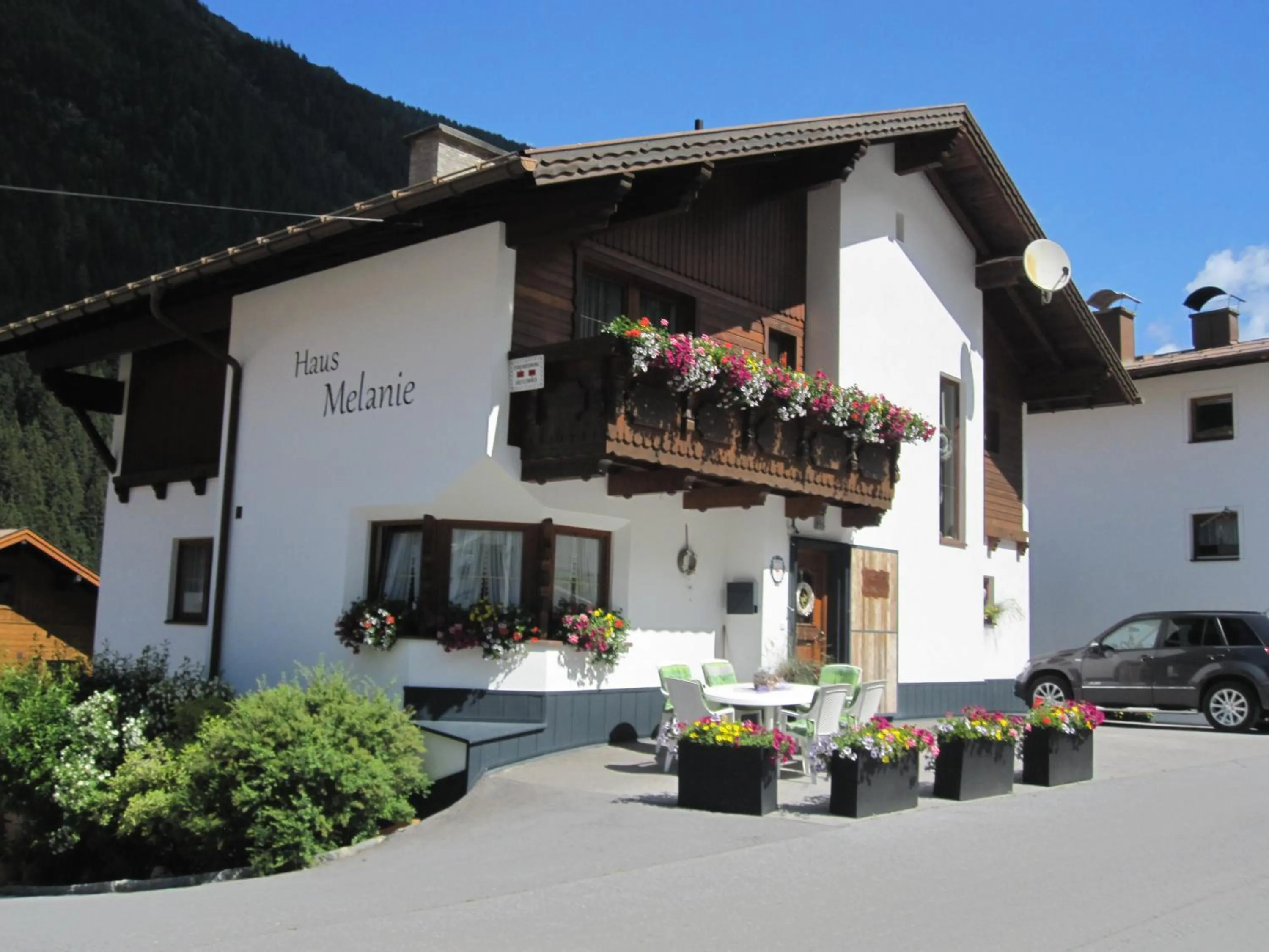 "HAUS MELANIE" inklusive SILVRETTA PREMIUM SUMMERCARD