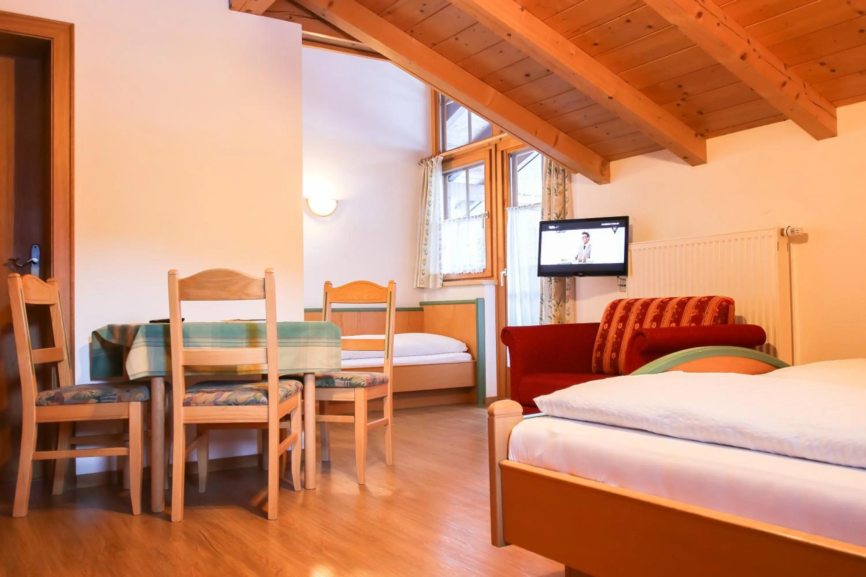 Photo of the whole room, Bed in Landgasthof Seisenbergklamm