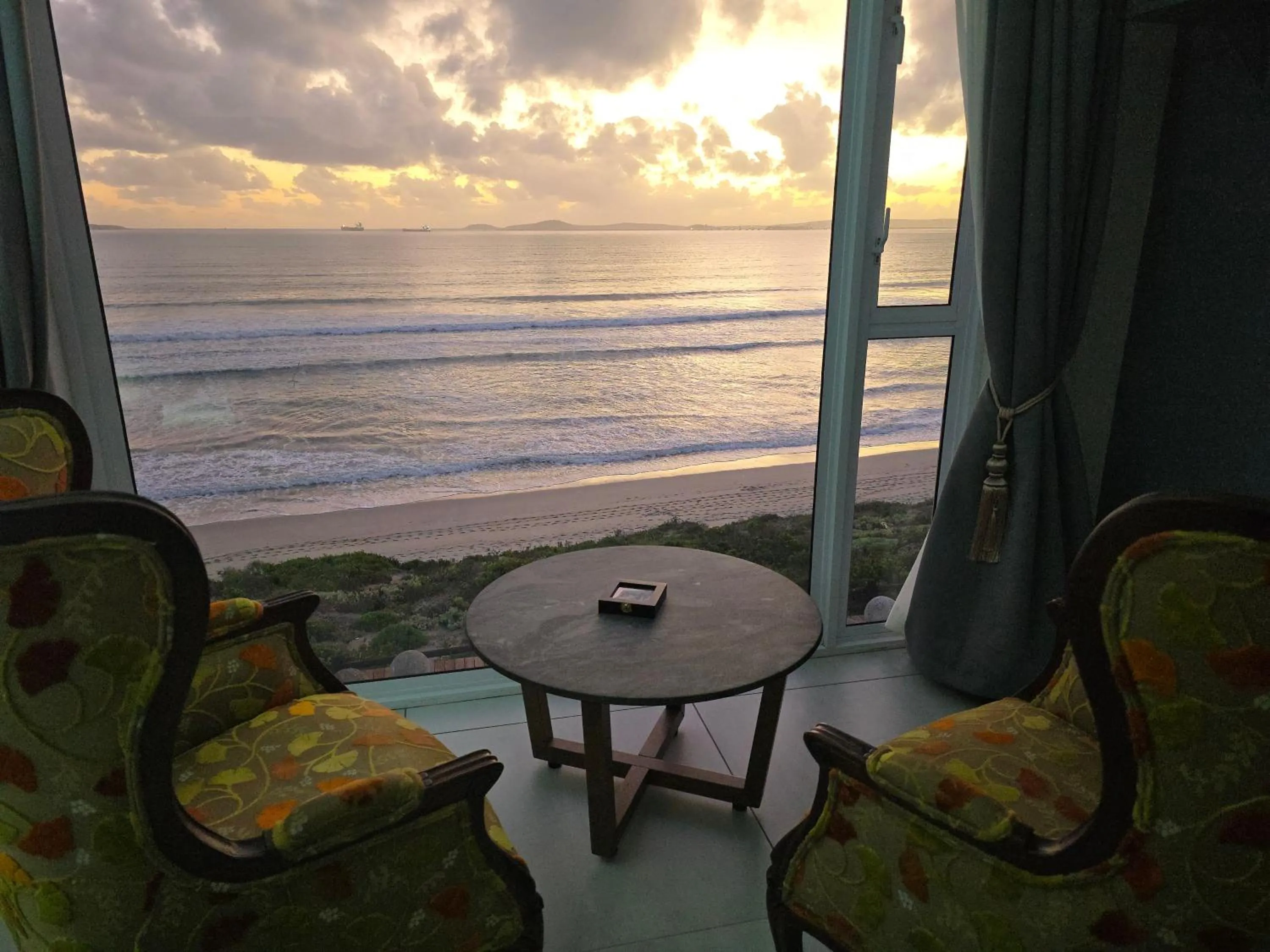 Sunset in Crystal Lagoon Lodge