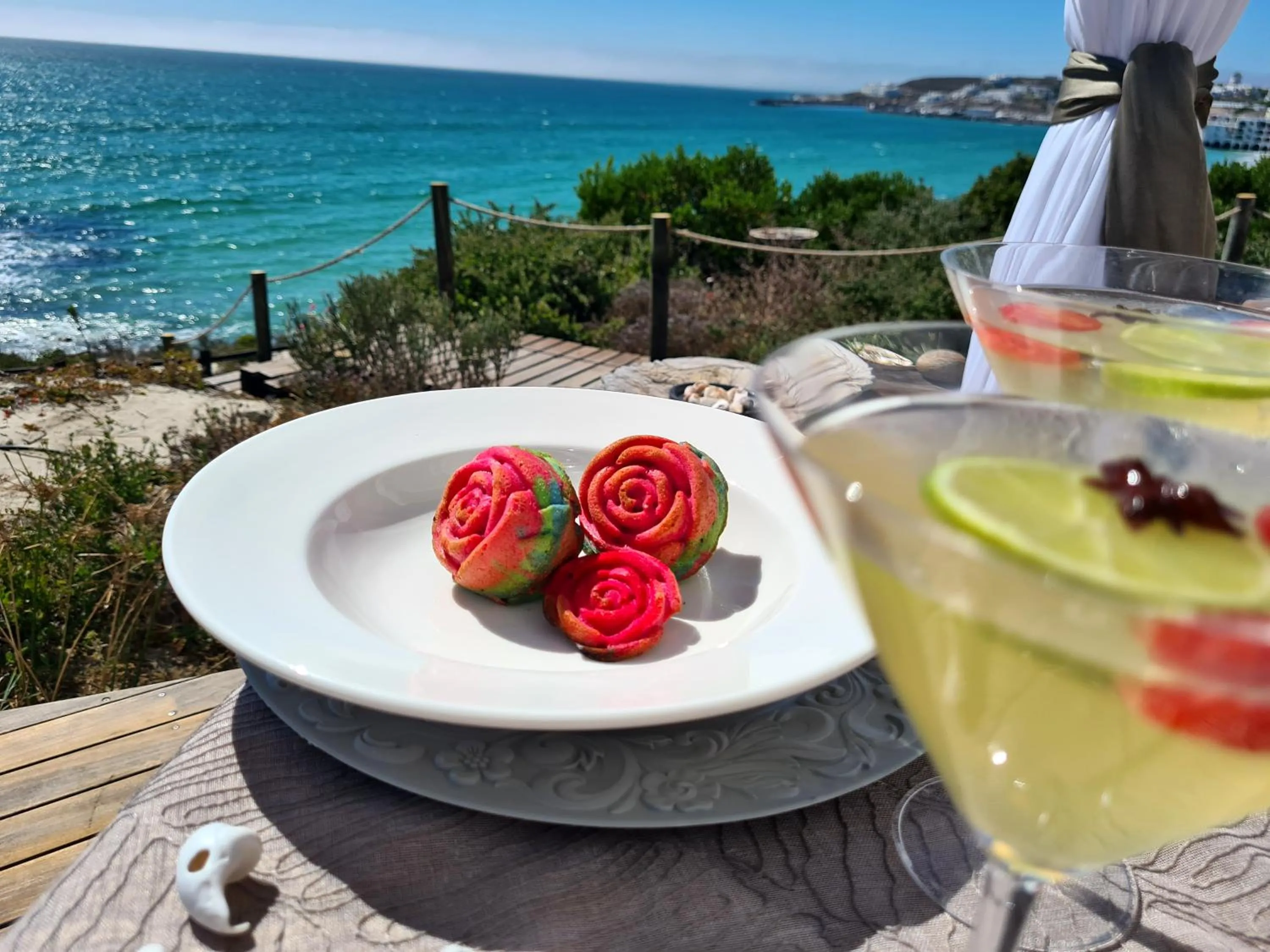 Food and drinks in Crystal Lagoon Lodge