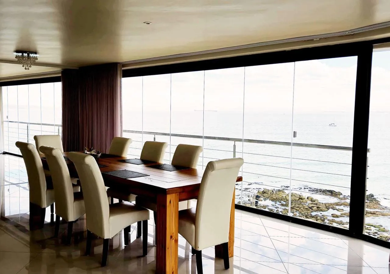 Dining area in Crystal Lagoon Lodge
