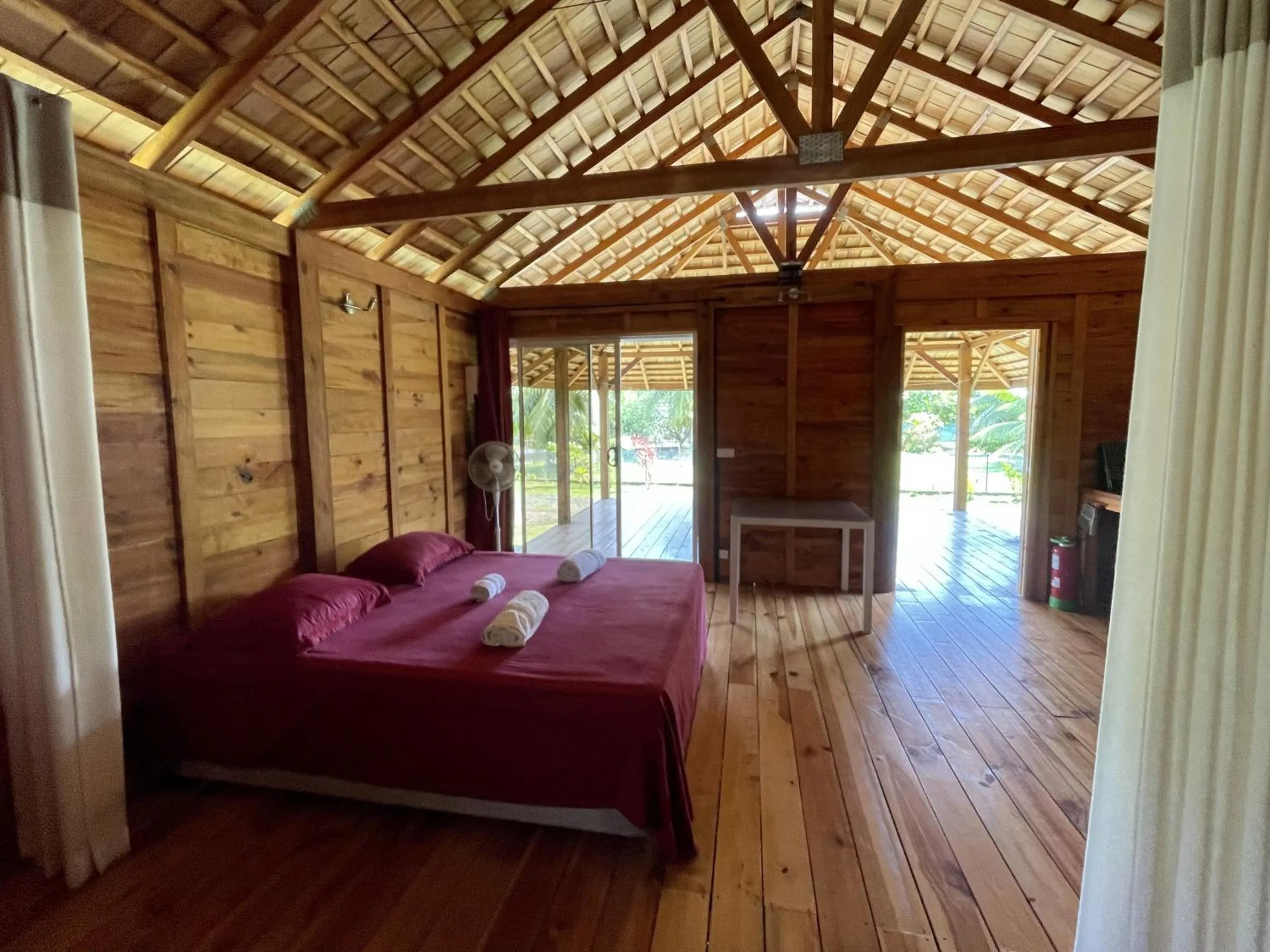 Bed in RAIATEA - Orion Hoe Bungalow