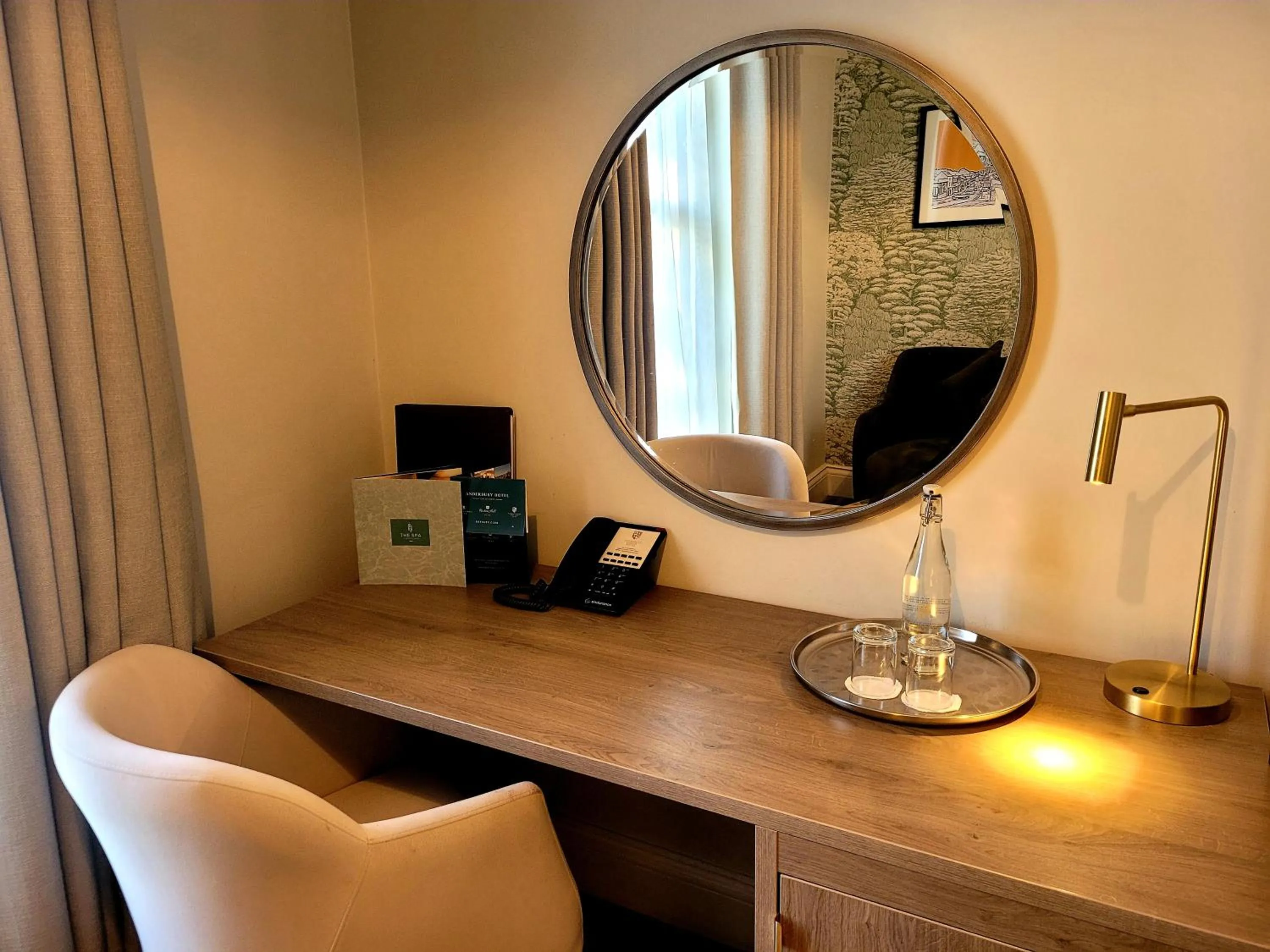 Bedroom in Hatherley Manor Hotel & Spa