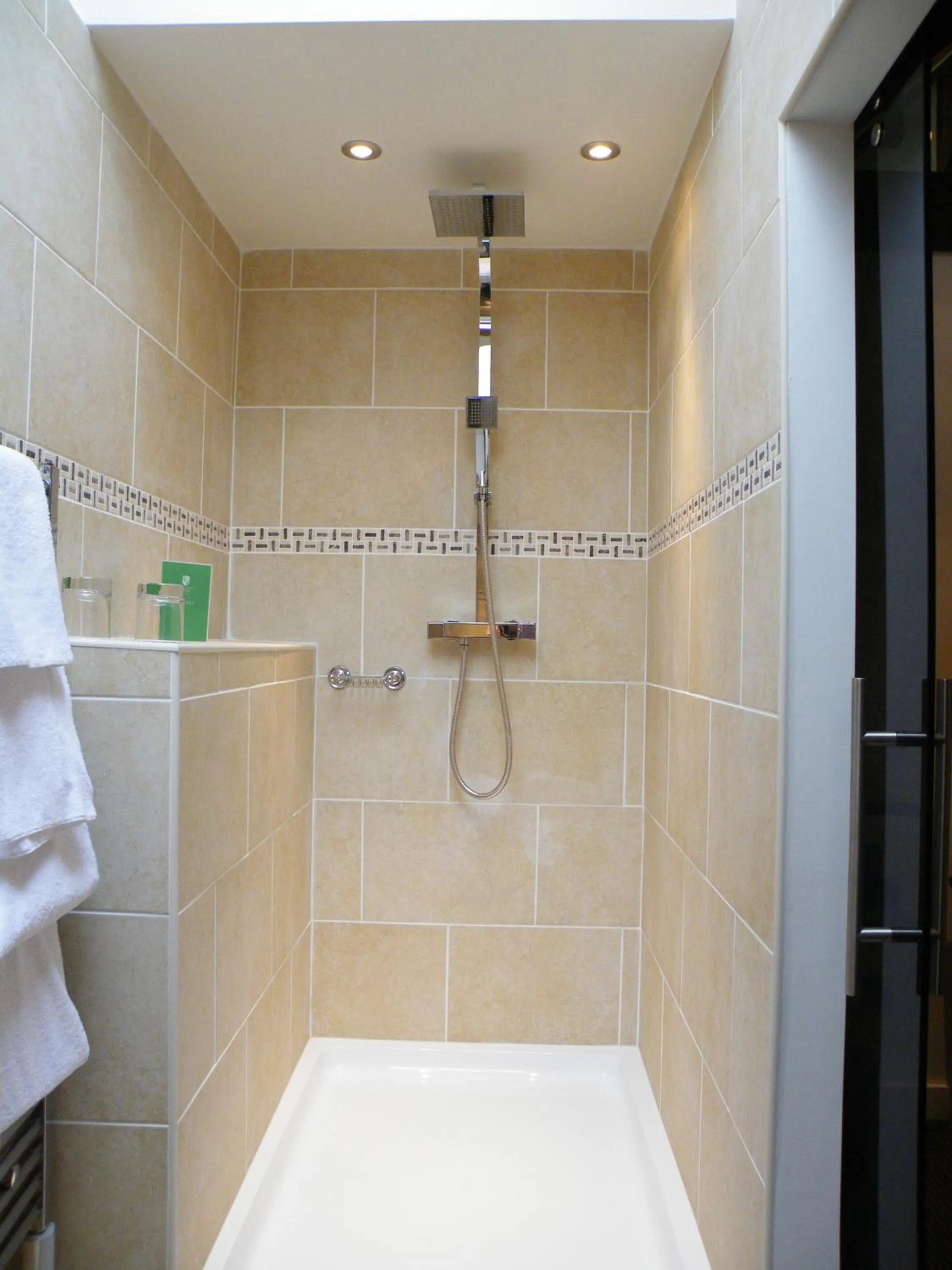 Shower in Hatherley Manor Hotel & Spa