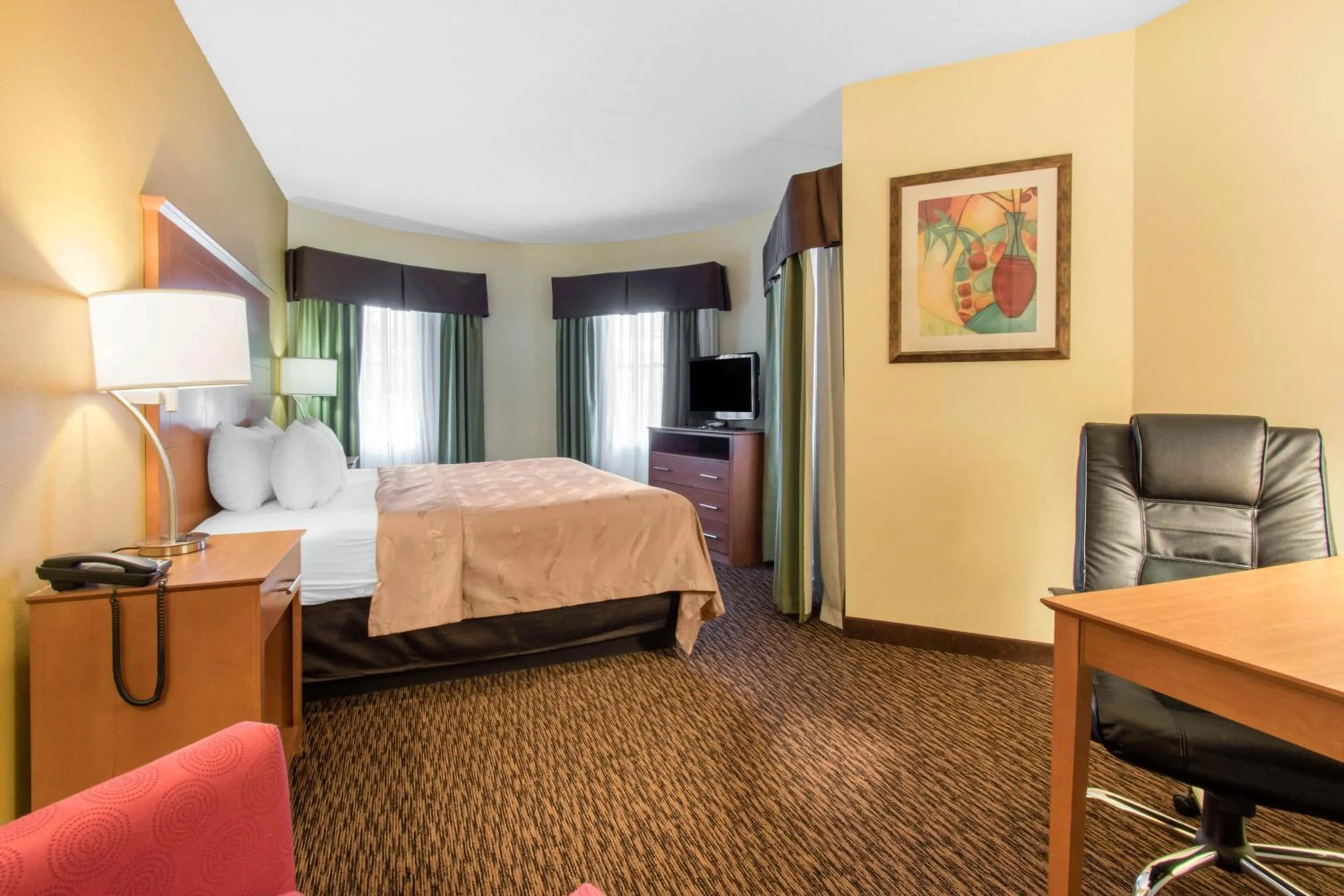Clarion Hotel & Suites University-Shippensburg