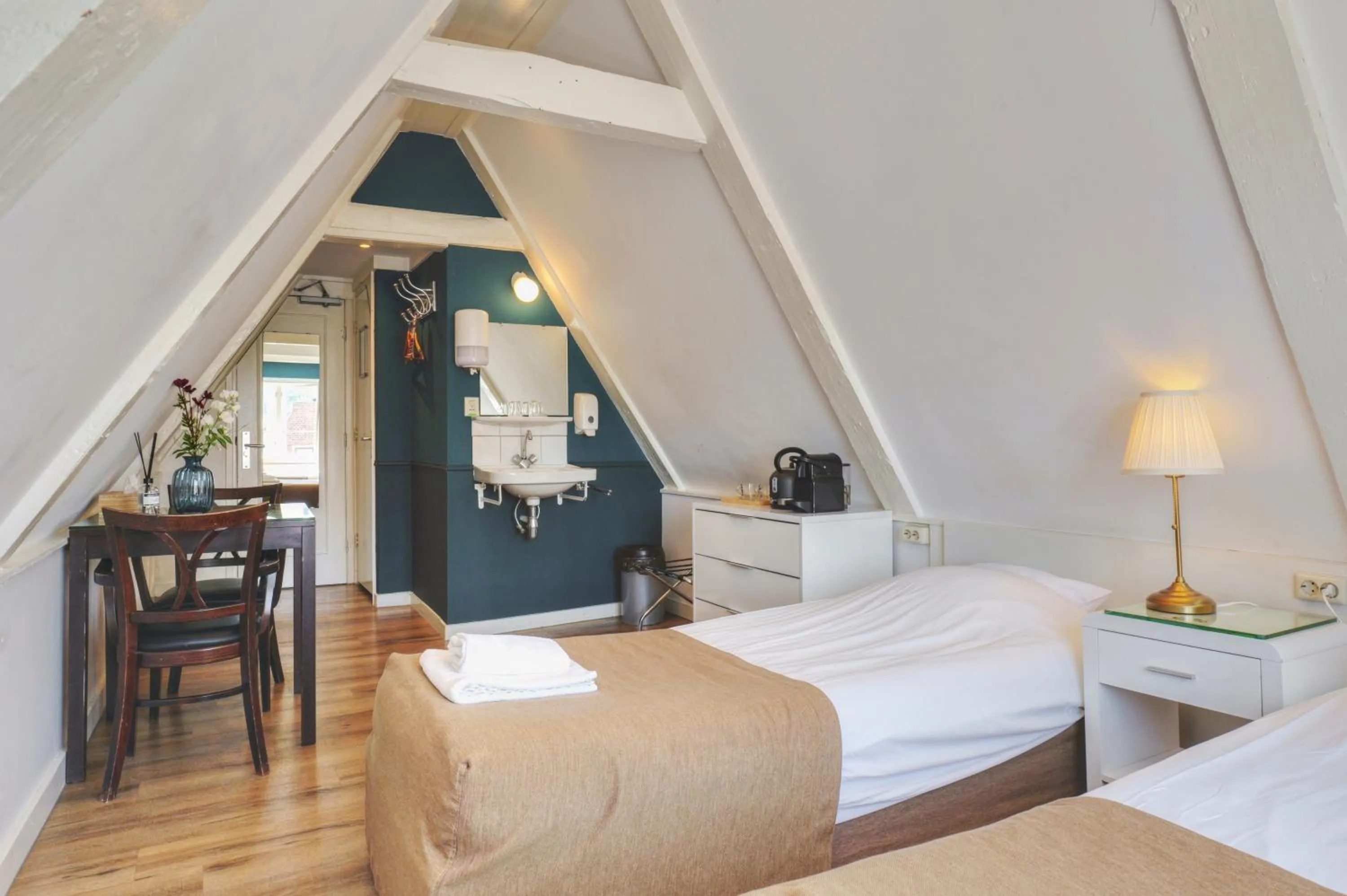 Twin Room in Hotel Prinsenhof Amsterdam
