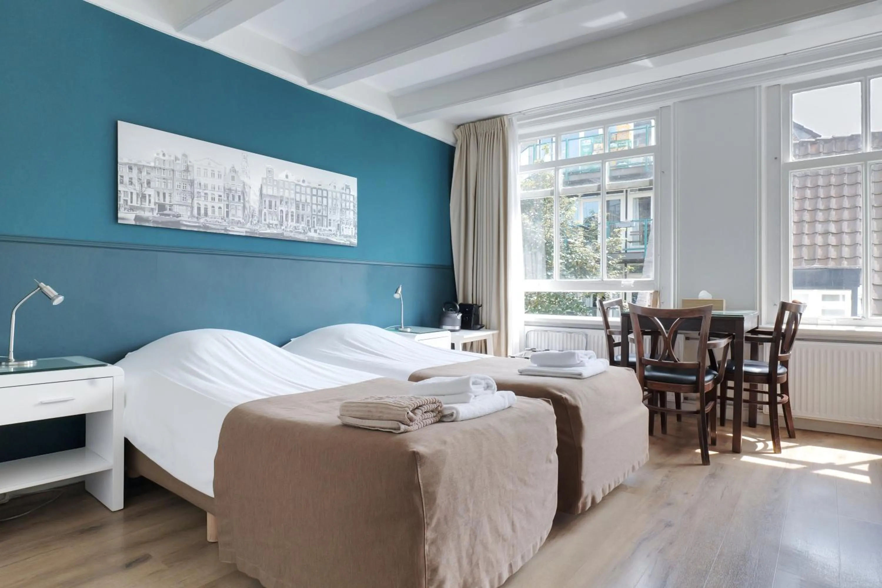 Bedroom, Bed in Hotel Prinsenhof Amsterdam