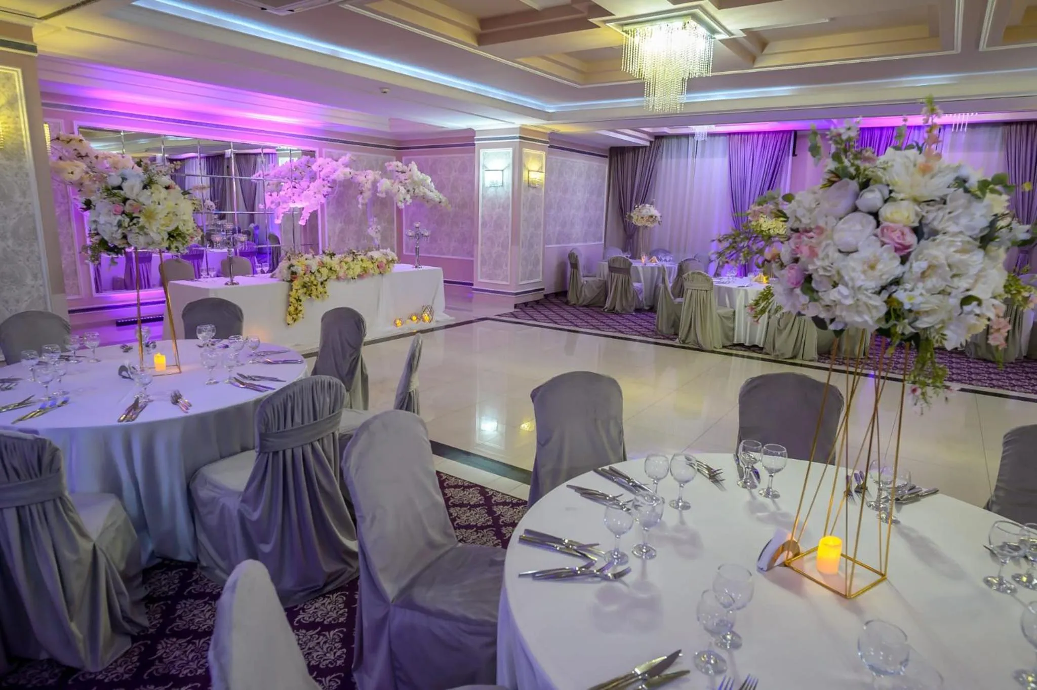 Restaurant/places to eat in Hotel Nevada