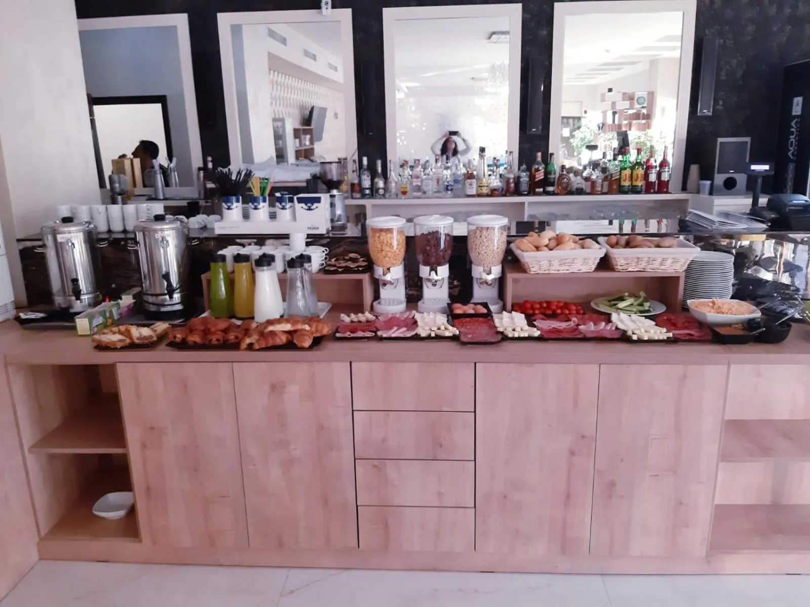 Breakfast in Hotel Nevada