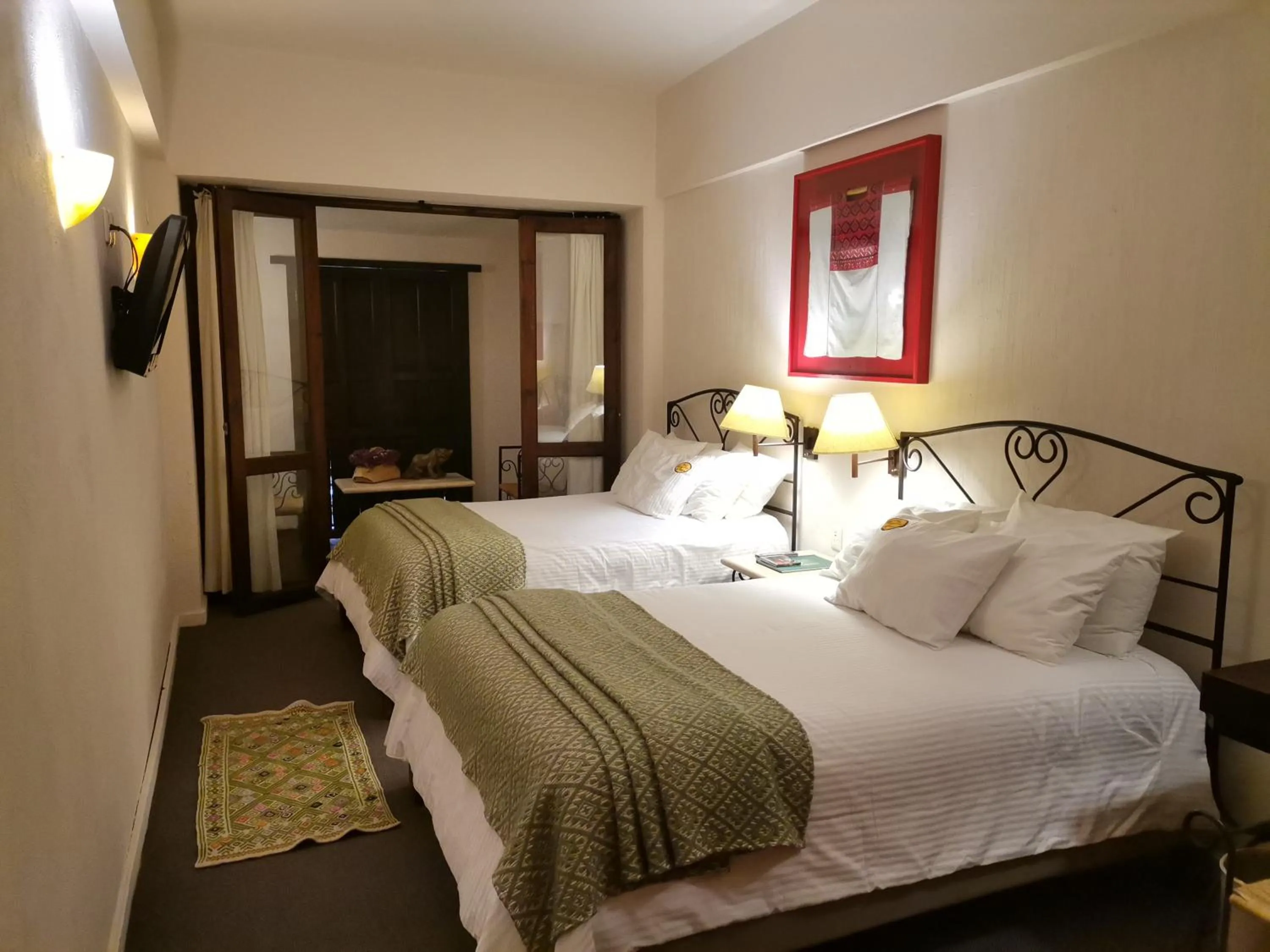 Photo of the whole room, Bed in Mision Grand San Cristobal de las Casas