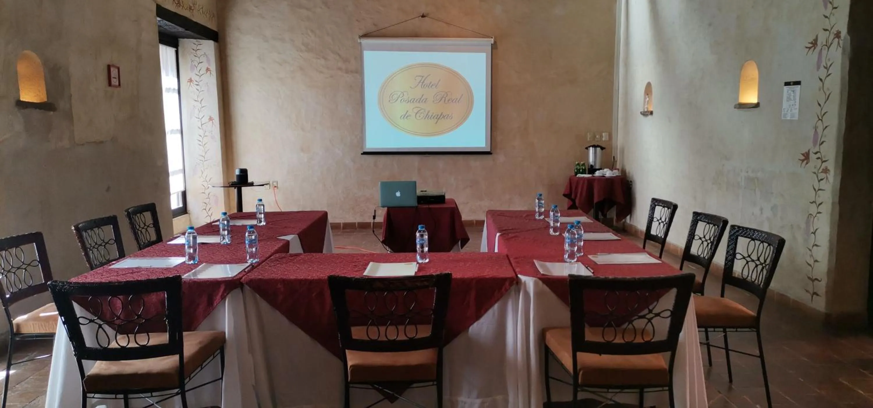 Communal lounge/ TV room in Mision Grand San Cristobal de las Casas