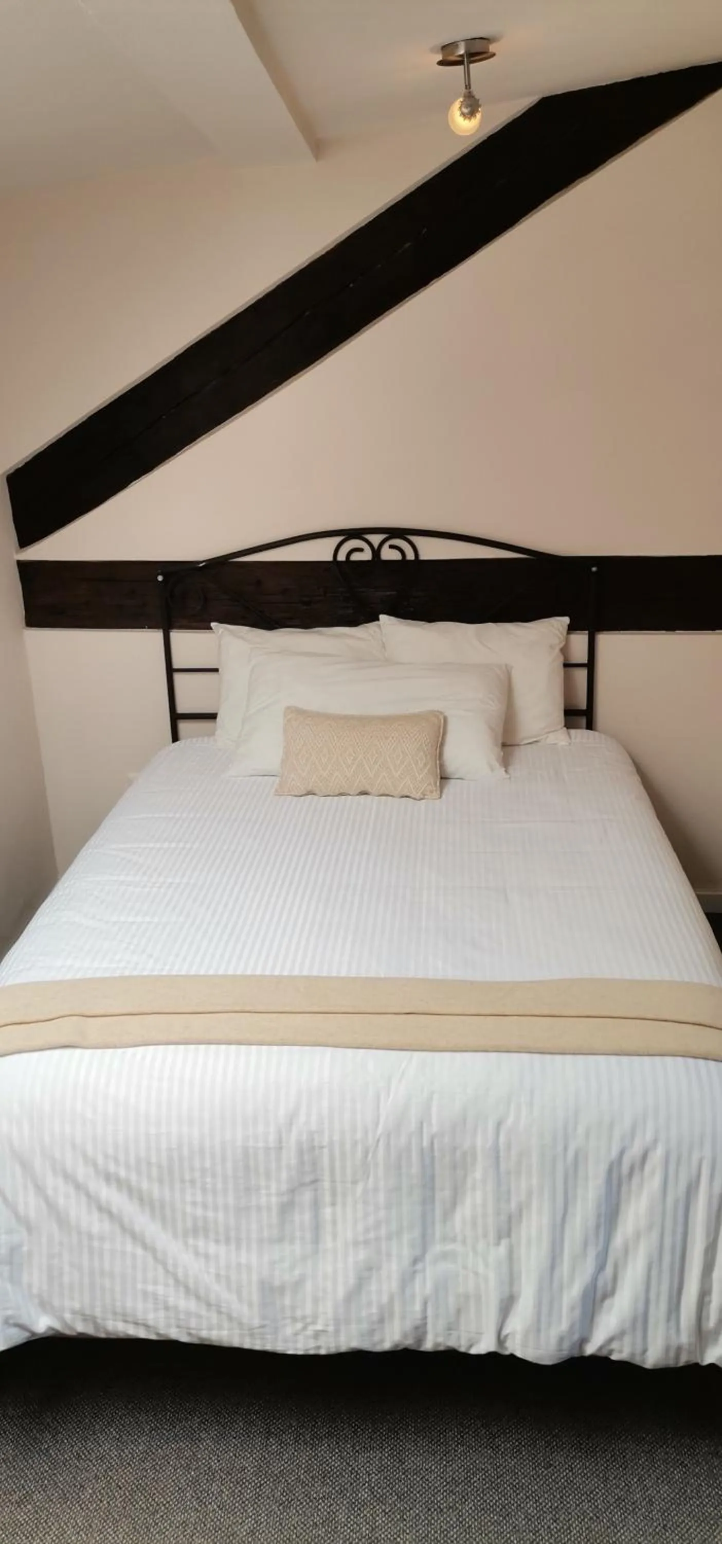 Bed in Mision Grand San Cristobal de las Casas