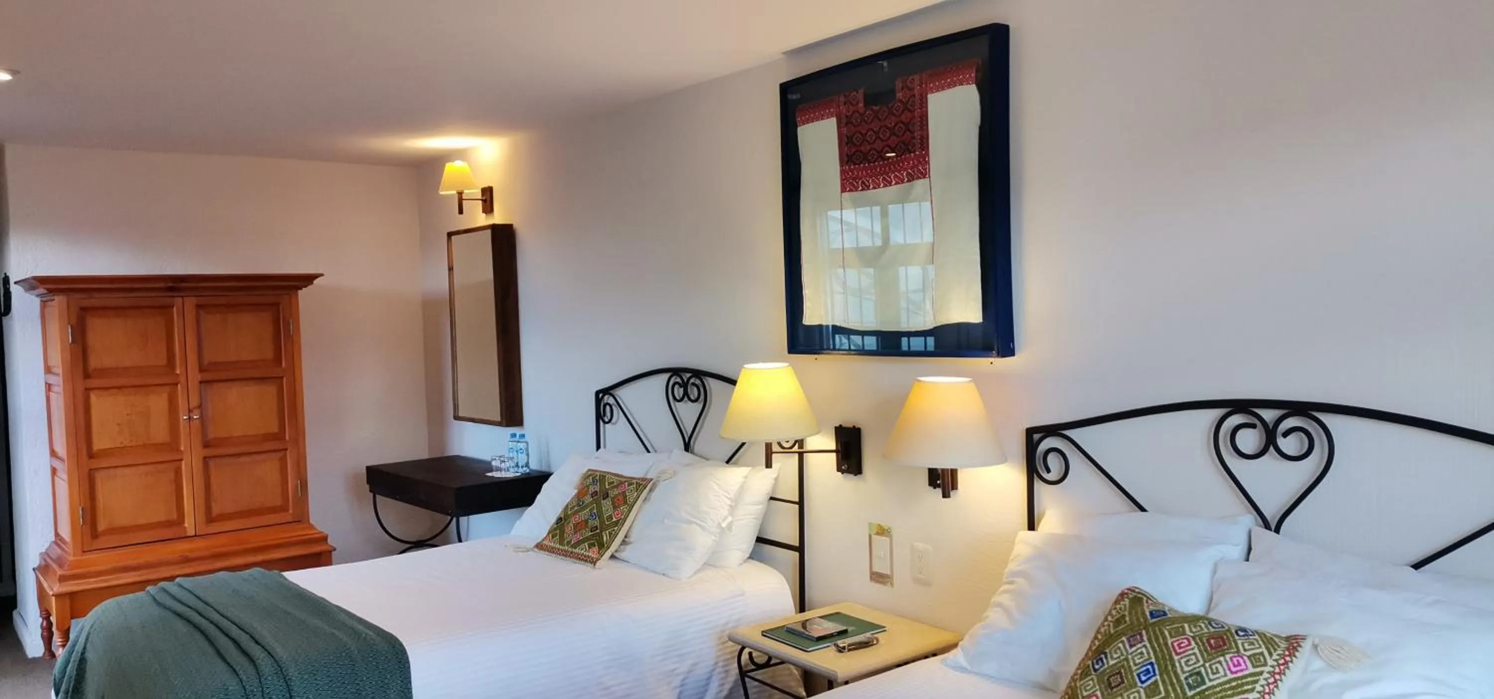 Photo of the whole room, Bed in Mision Grand San Cristobal de las Casas