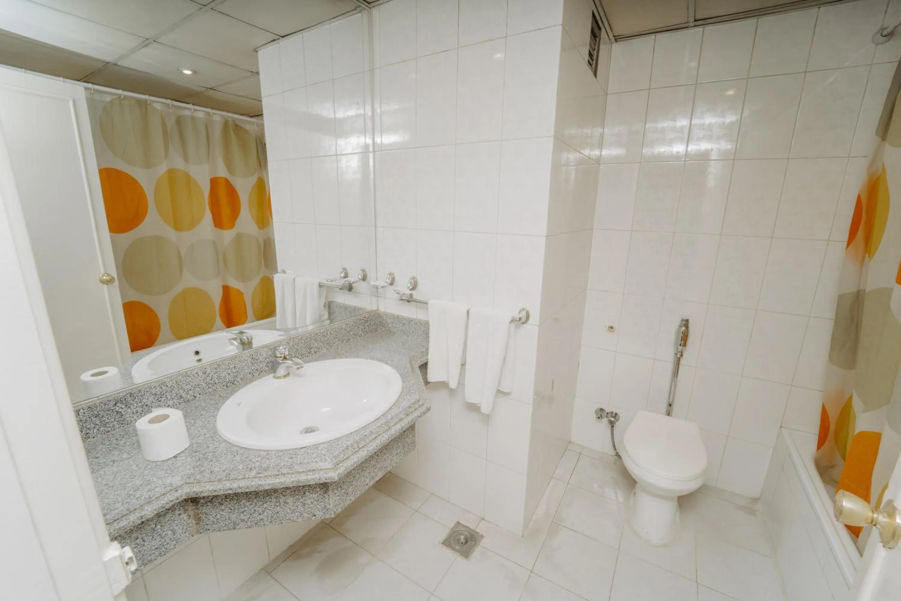 Shower in Queens Valley Hotel