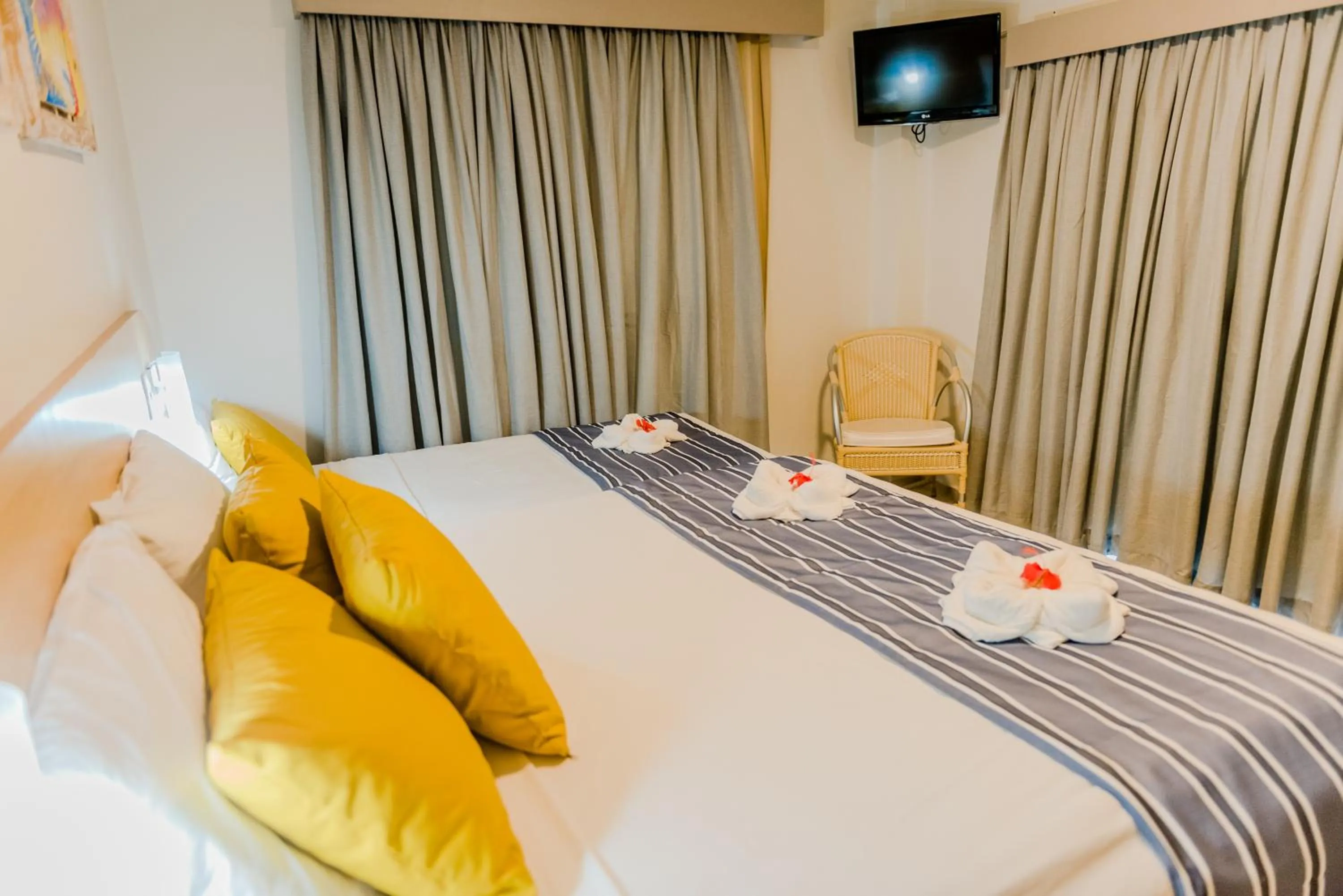 Bed in Baía Branca Beach Resort