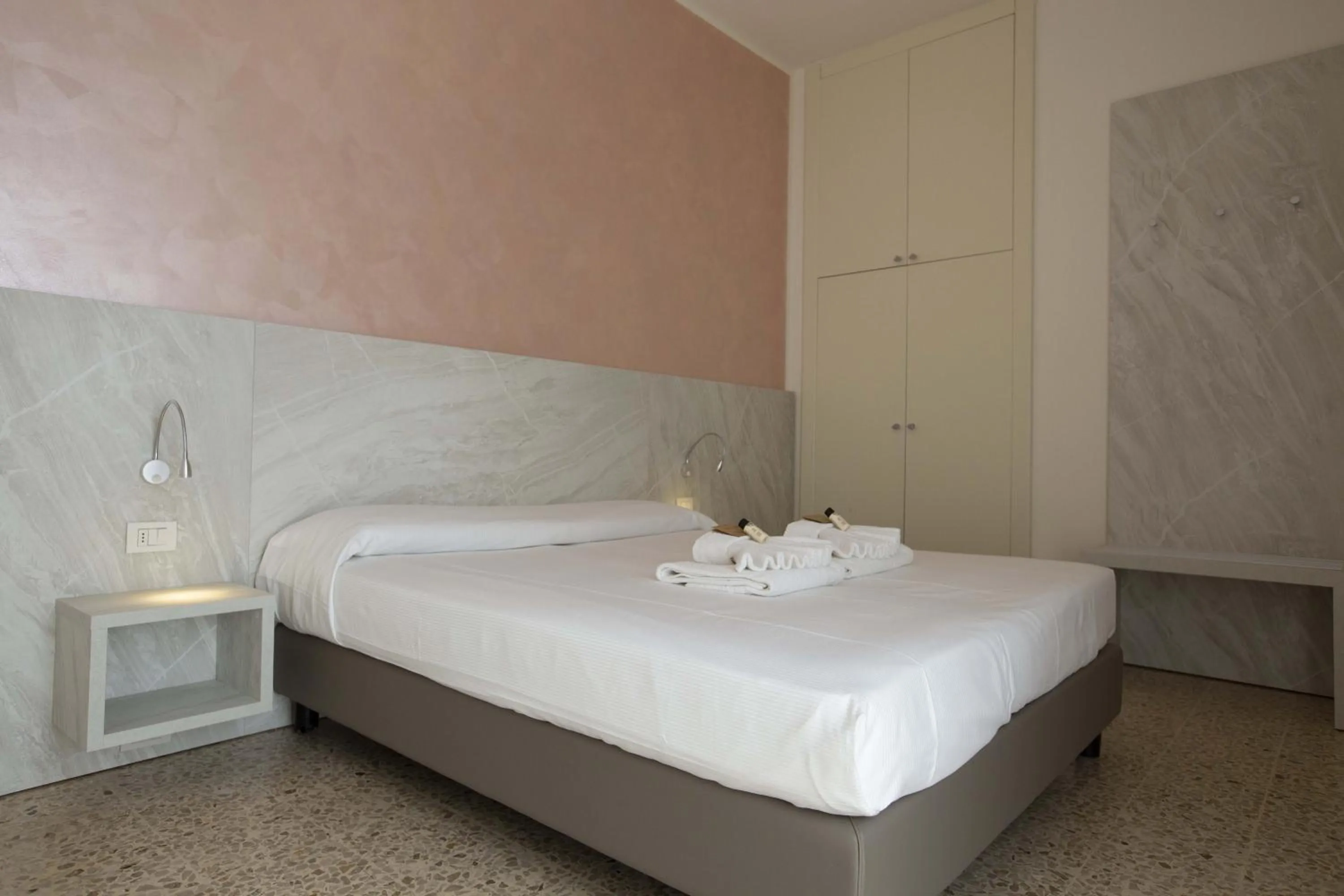 Bed in Hotel Confort