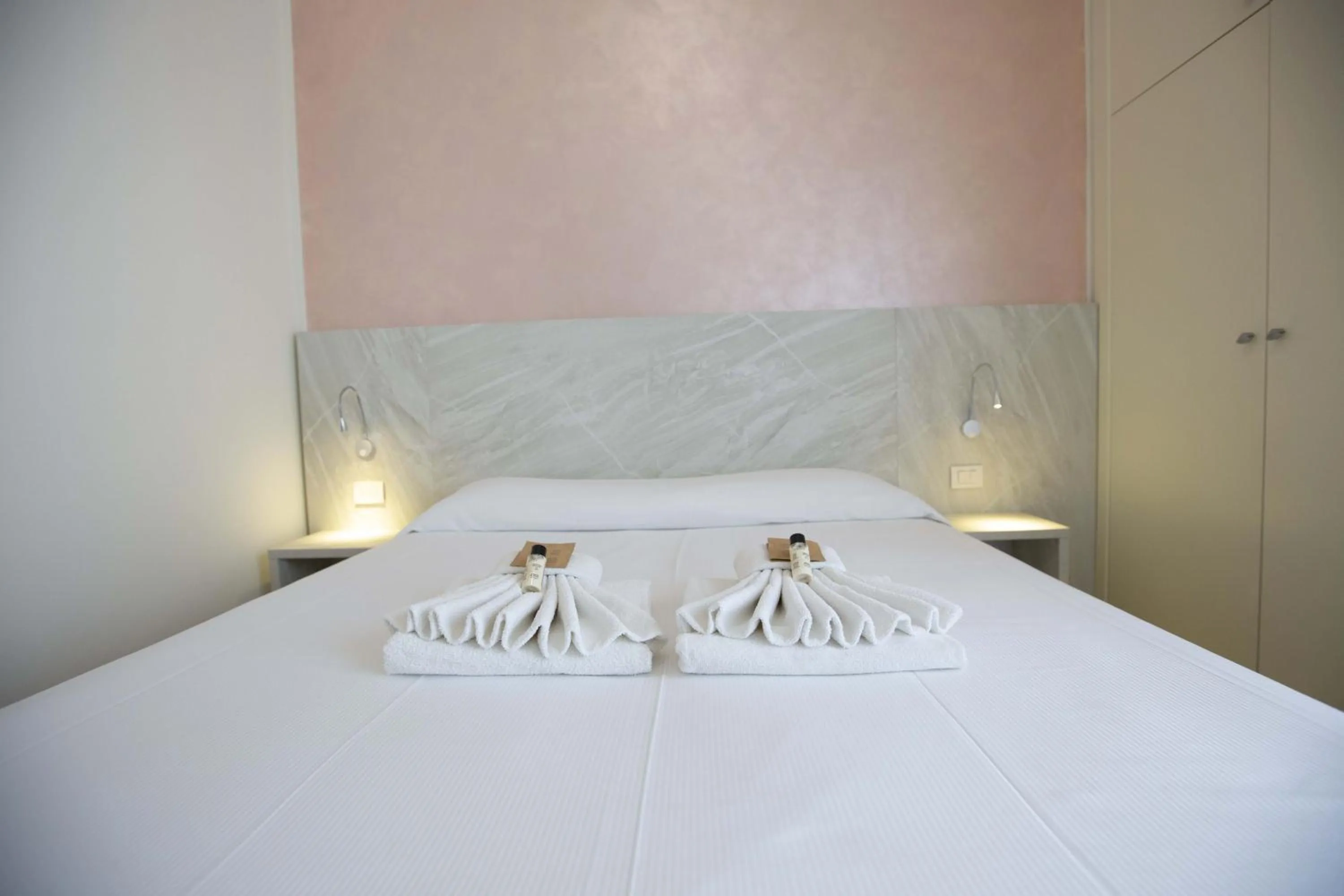 Bed in Hotel Confort