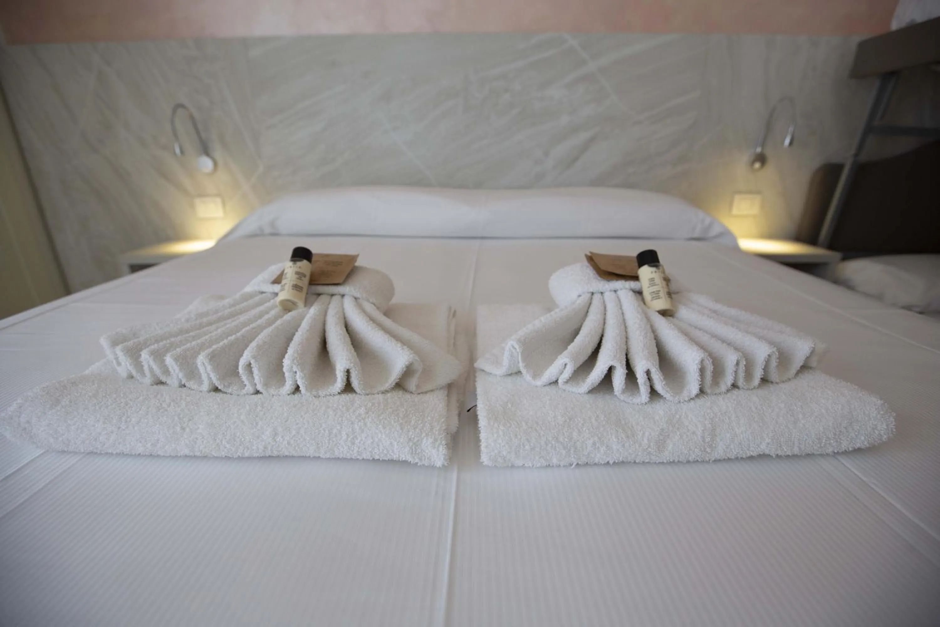 Bed in Hotel Confort