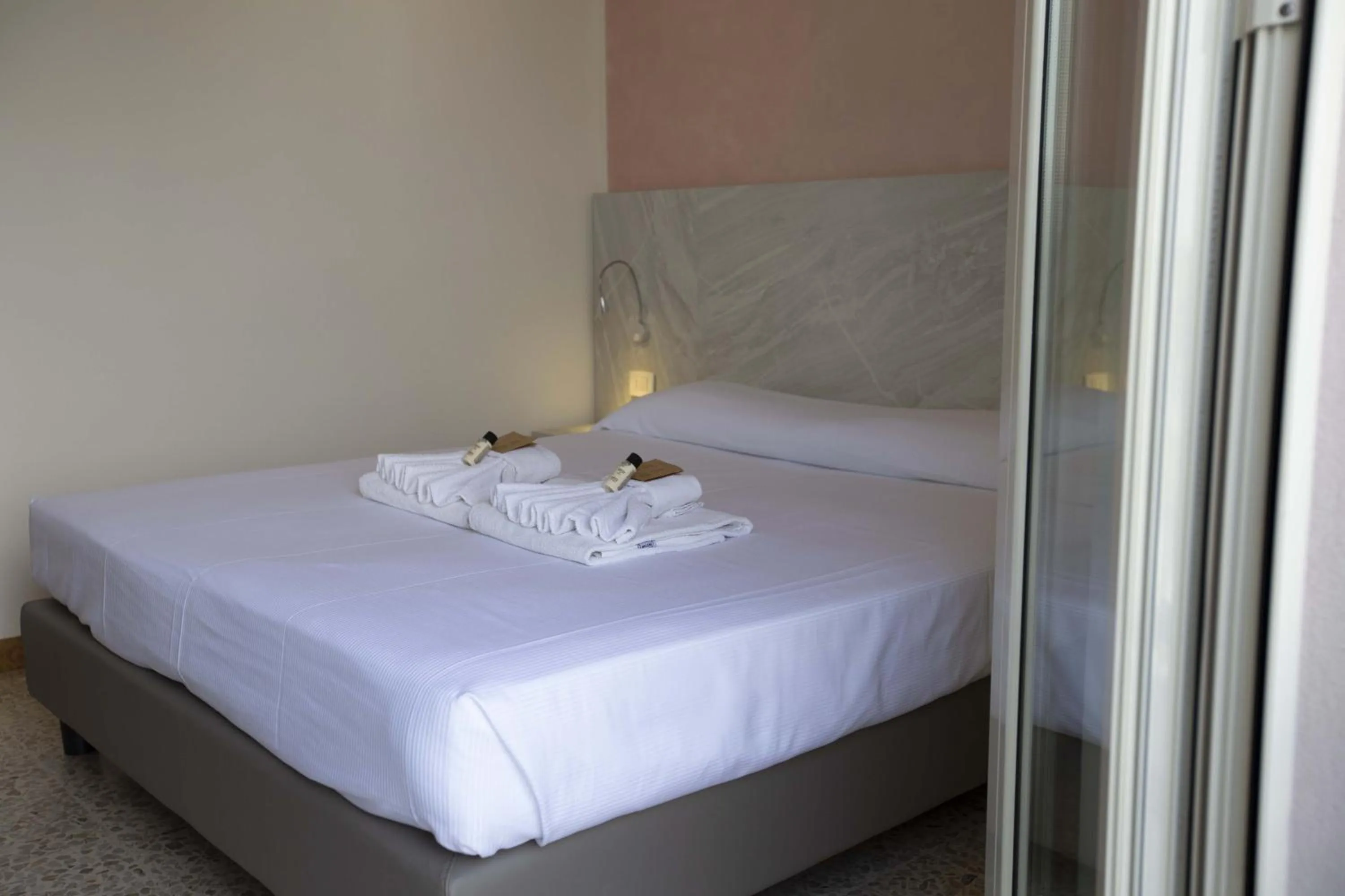 Bed in Hotel Confort