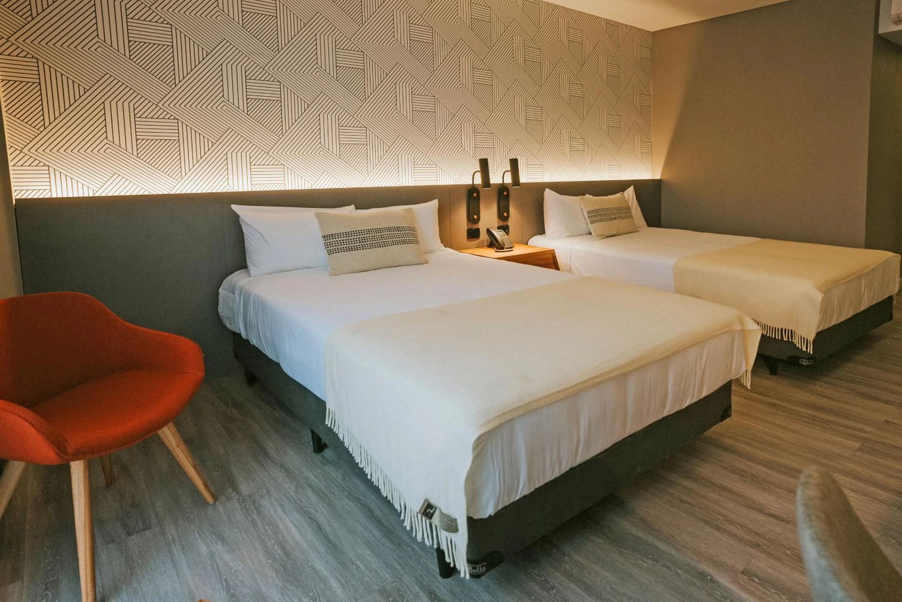 Bed in Howard Johnson Plaza La Ribera