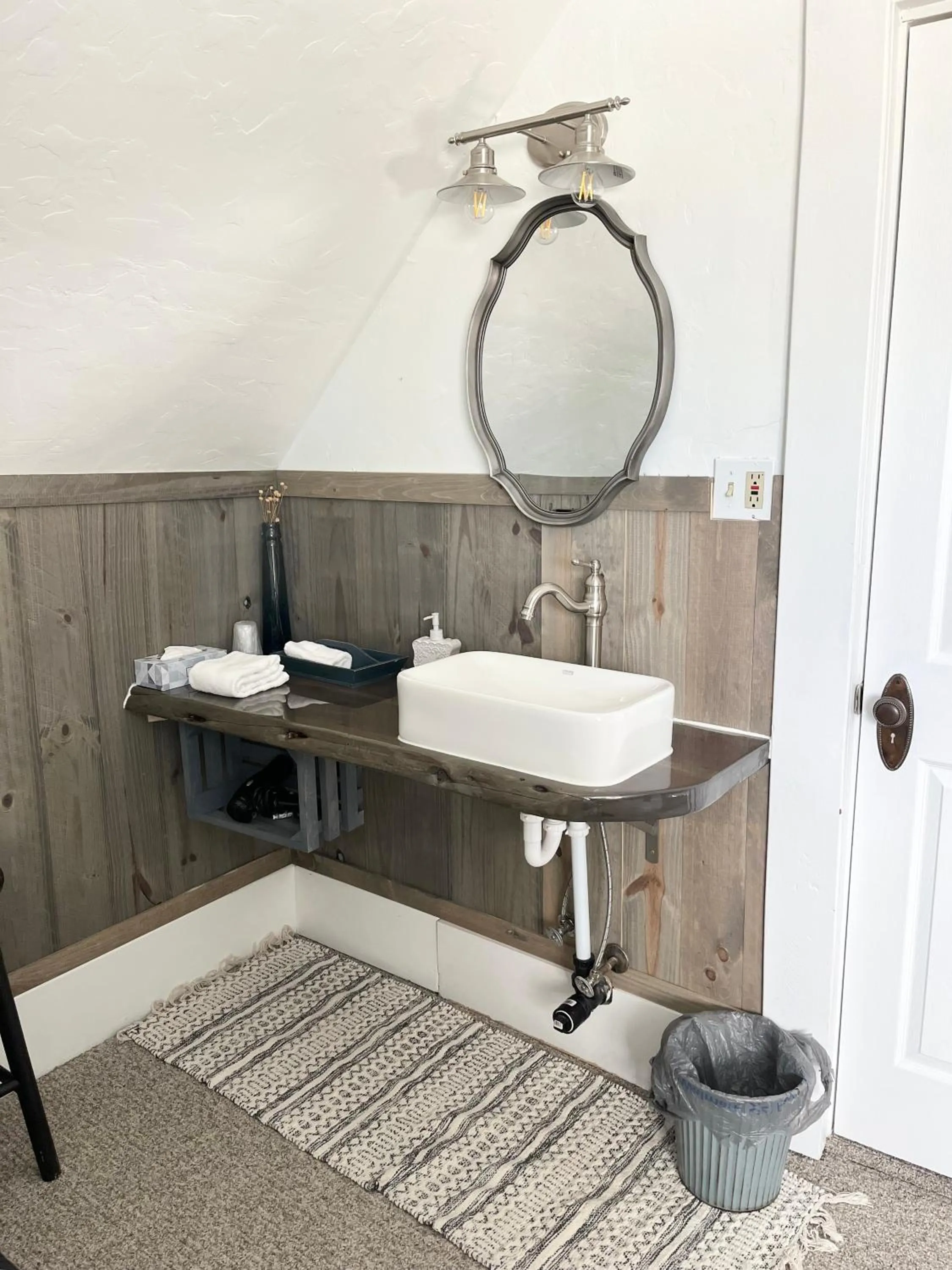 Bathroom in The Panguitch House