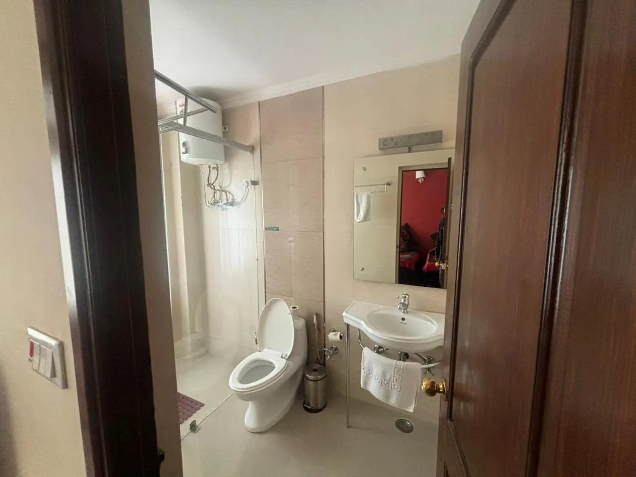 Shower in New Serkong House