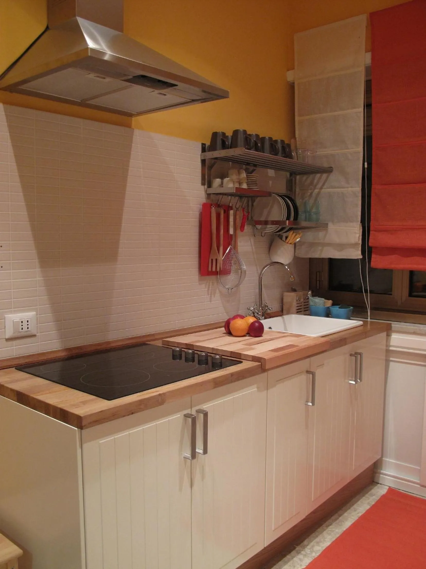 Kitchen or kitchenette in Arches Inn