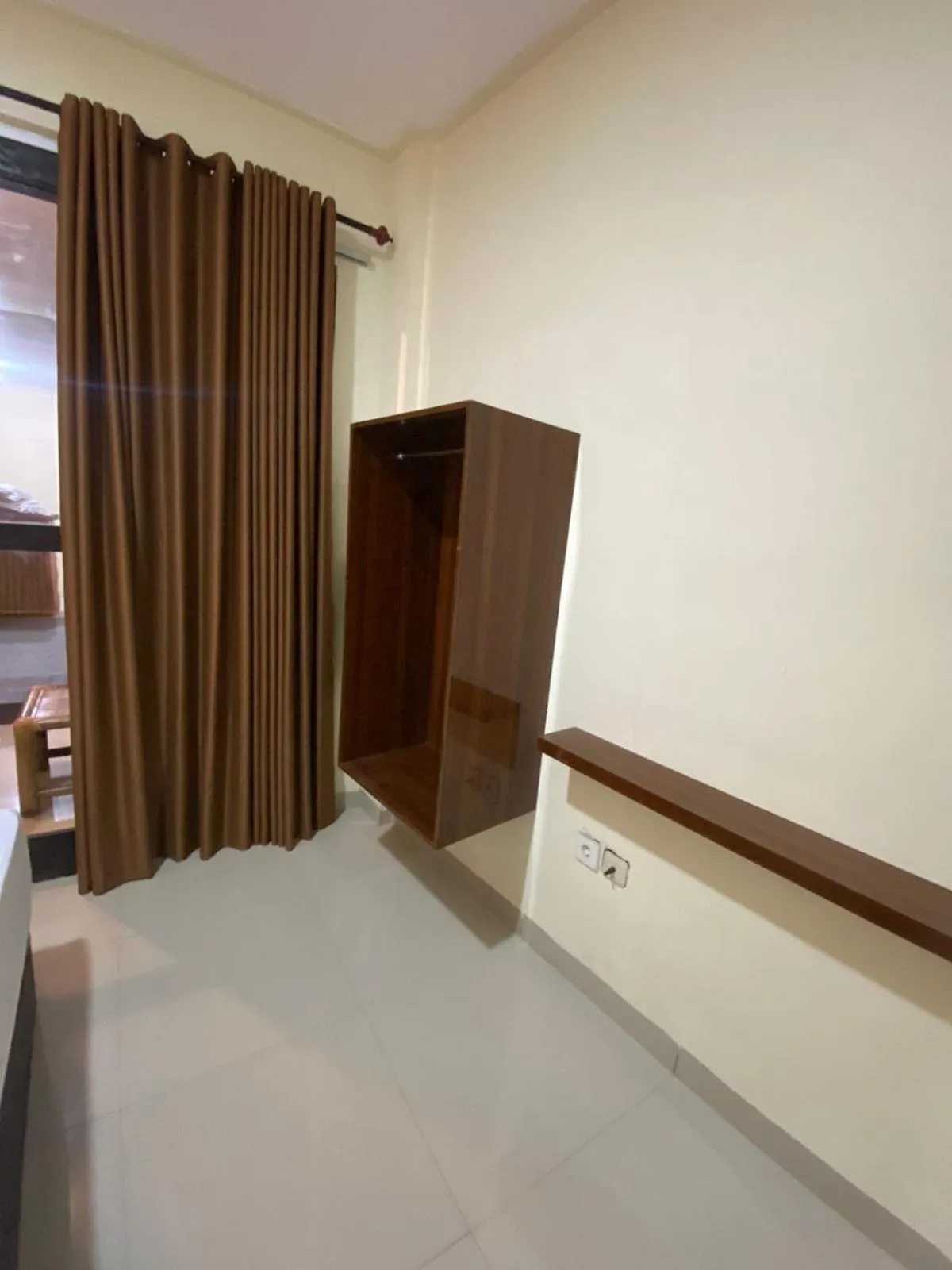 wardrobe in NaJa Homestay