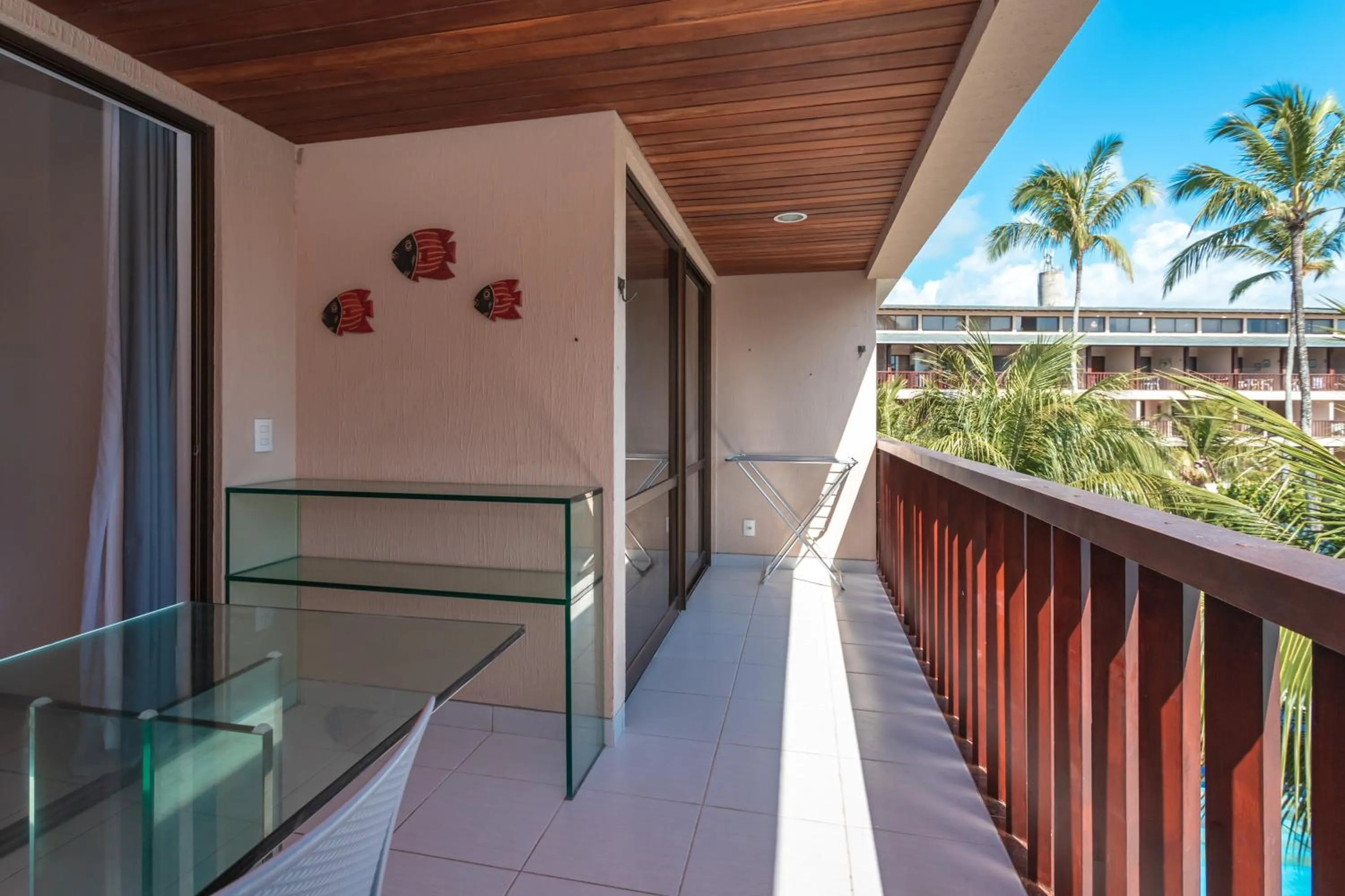 Balcony/Terrace in Nannai Residence by AFT