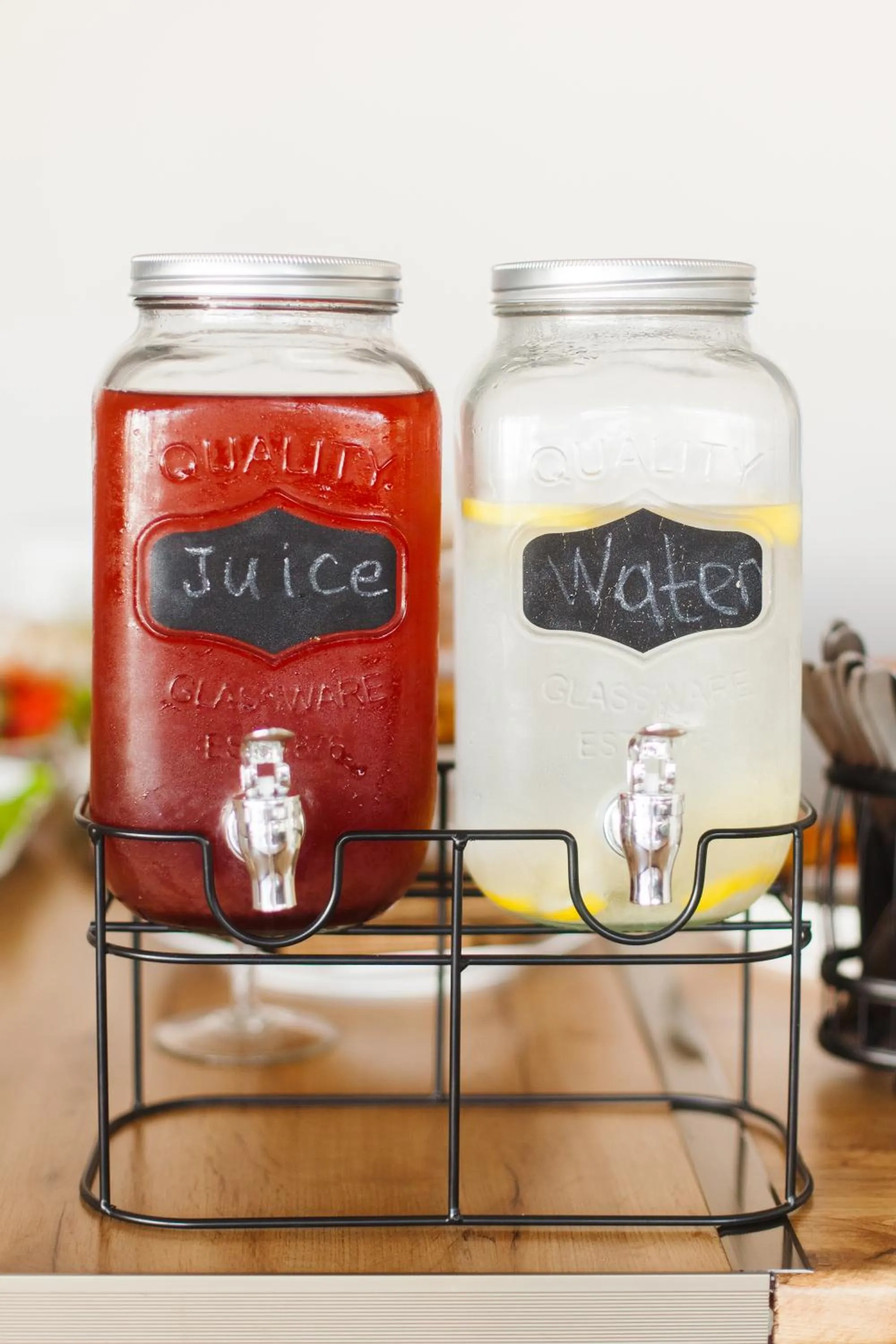 Restaurant/places to eat in Hotel Tato & CoWorking space