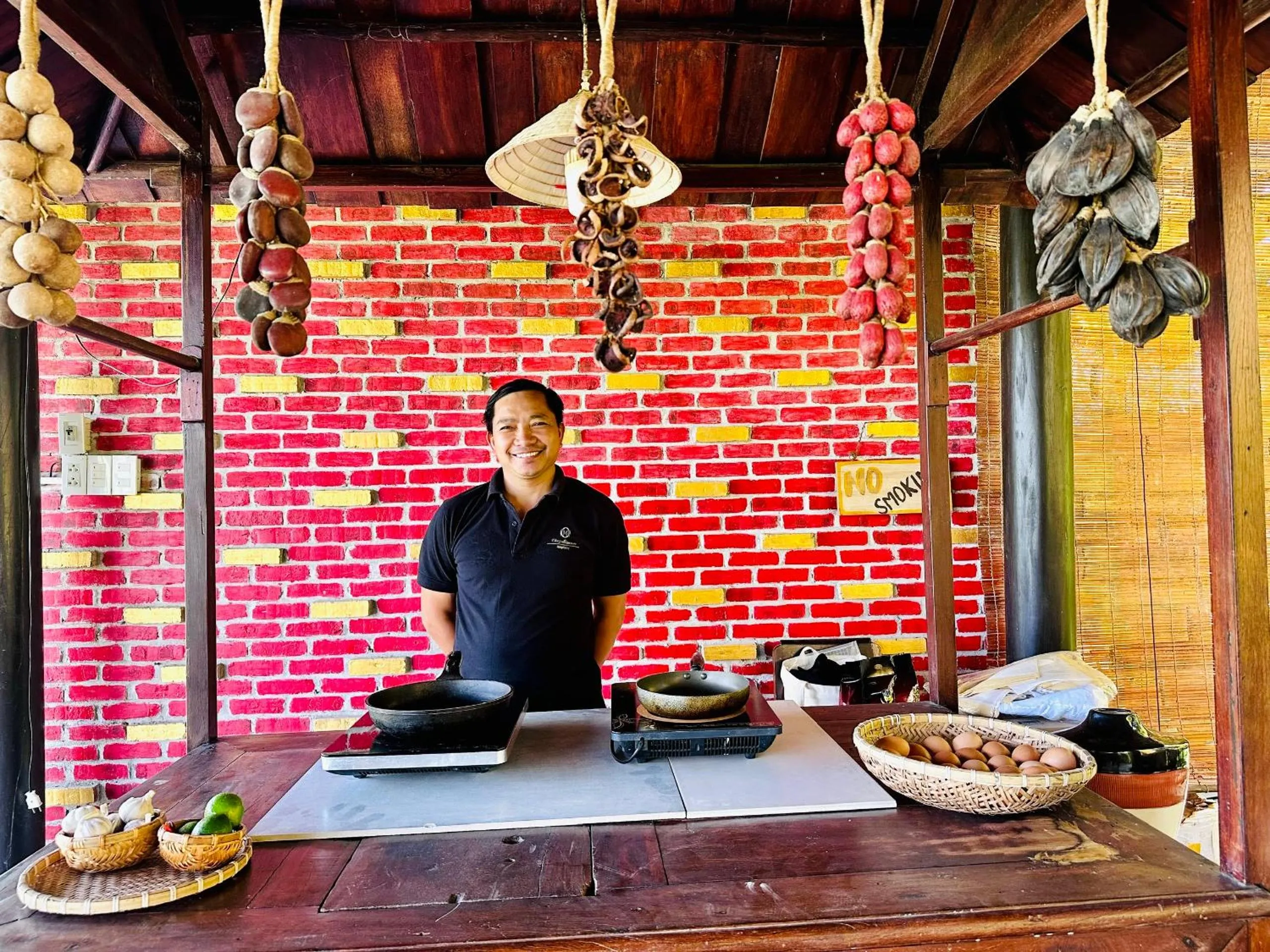 Restaurant/places to eat in Chez Mimosa Rice Field Retreat