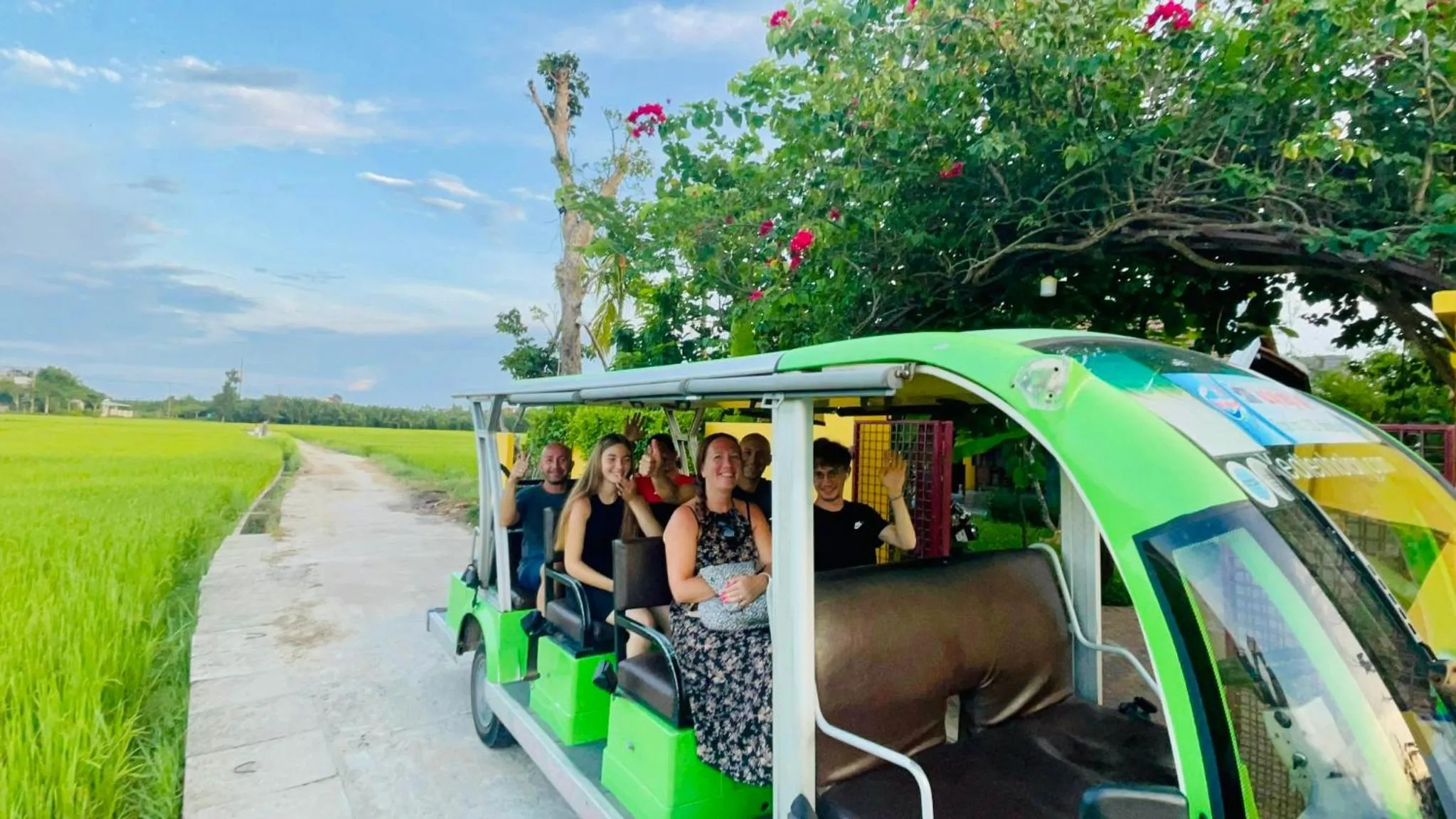 shuttle in Chez Mimosa Rice Field Retreat