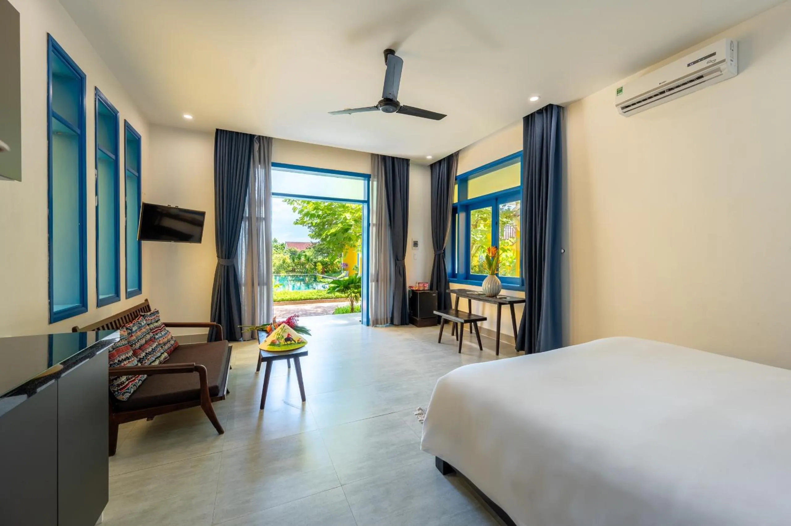 View (from property/room), Bed in Chez Mimosa Rice Field Retreat