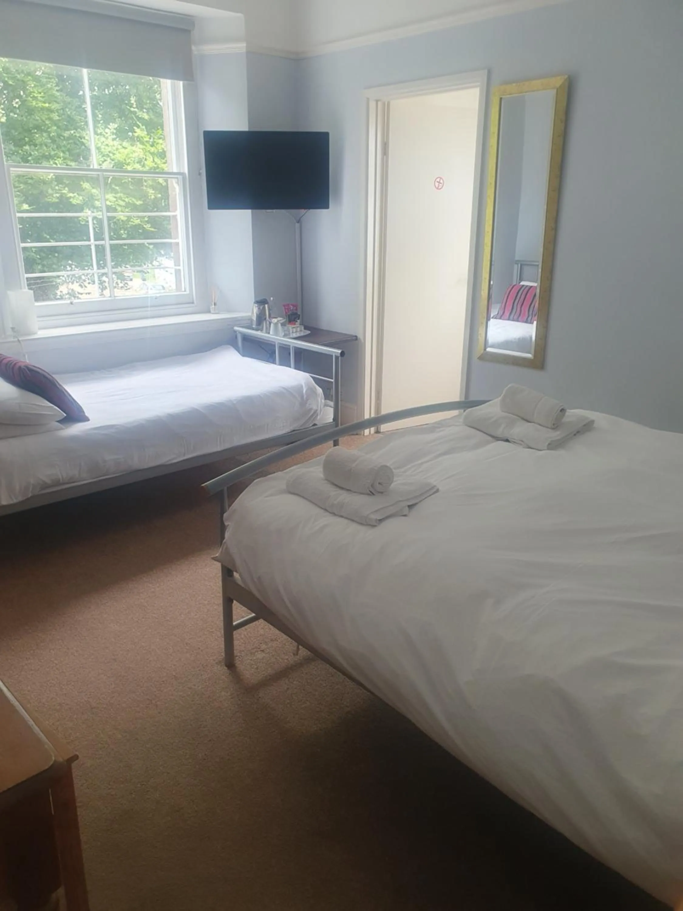 Bed in The Shrubbery Hotel