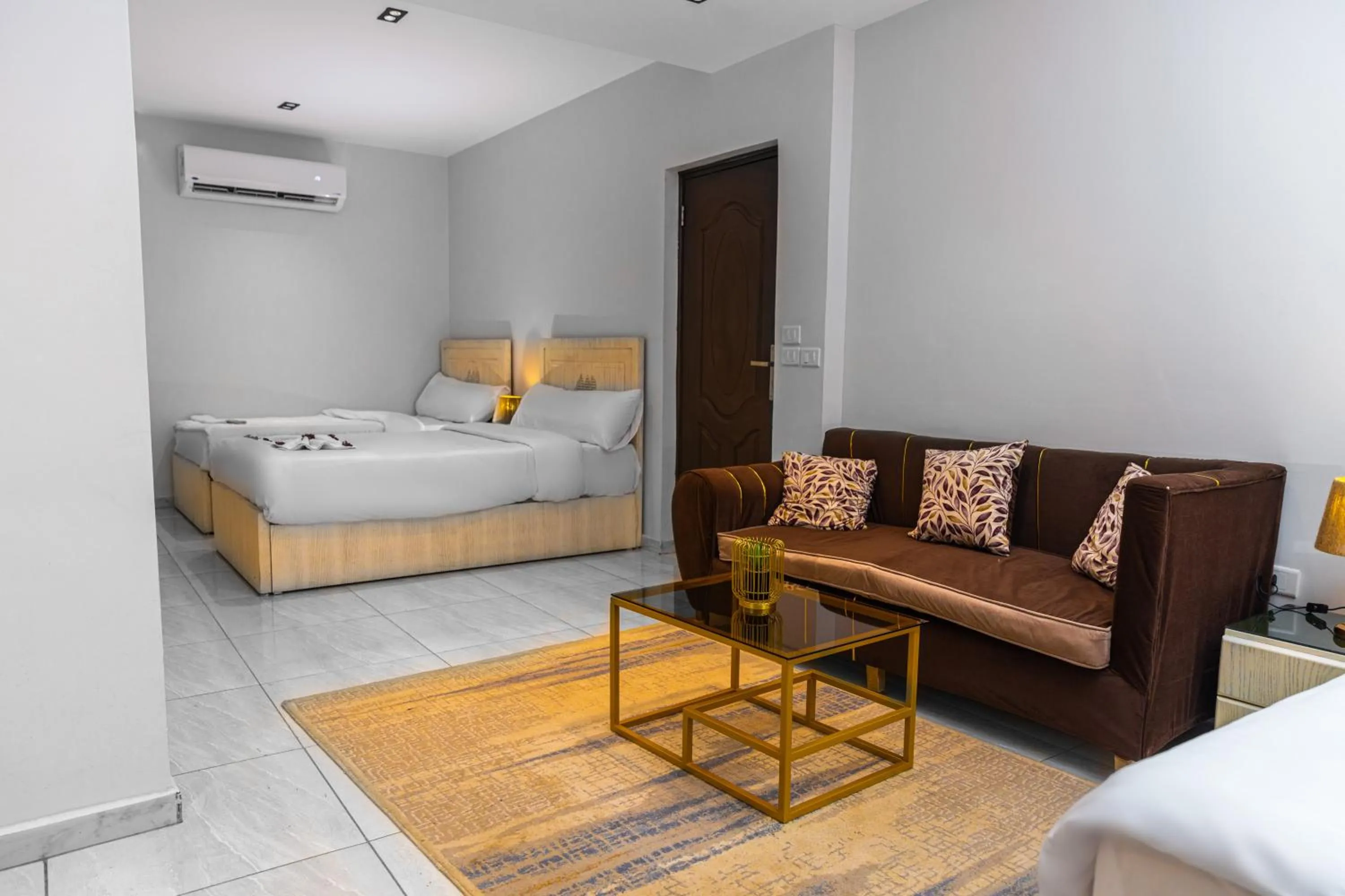 Bed in Pyramids Land Hotel