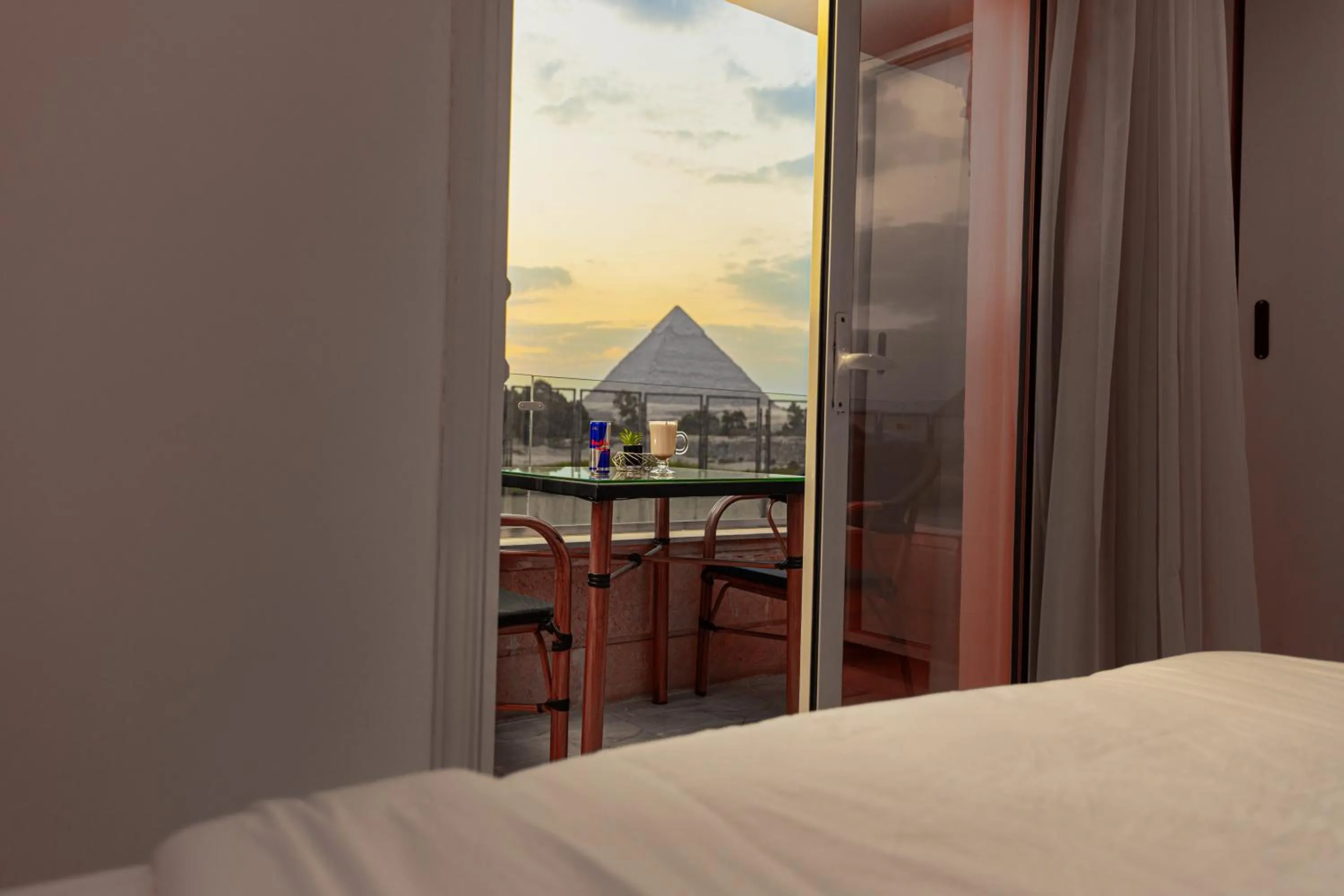 Nearby landmark, Bed in Pyramids Land Hotel