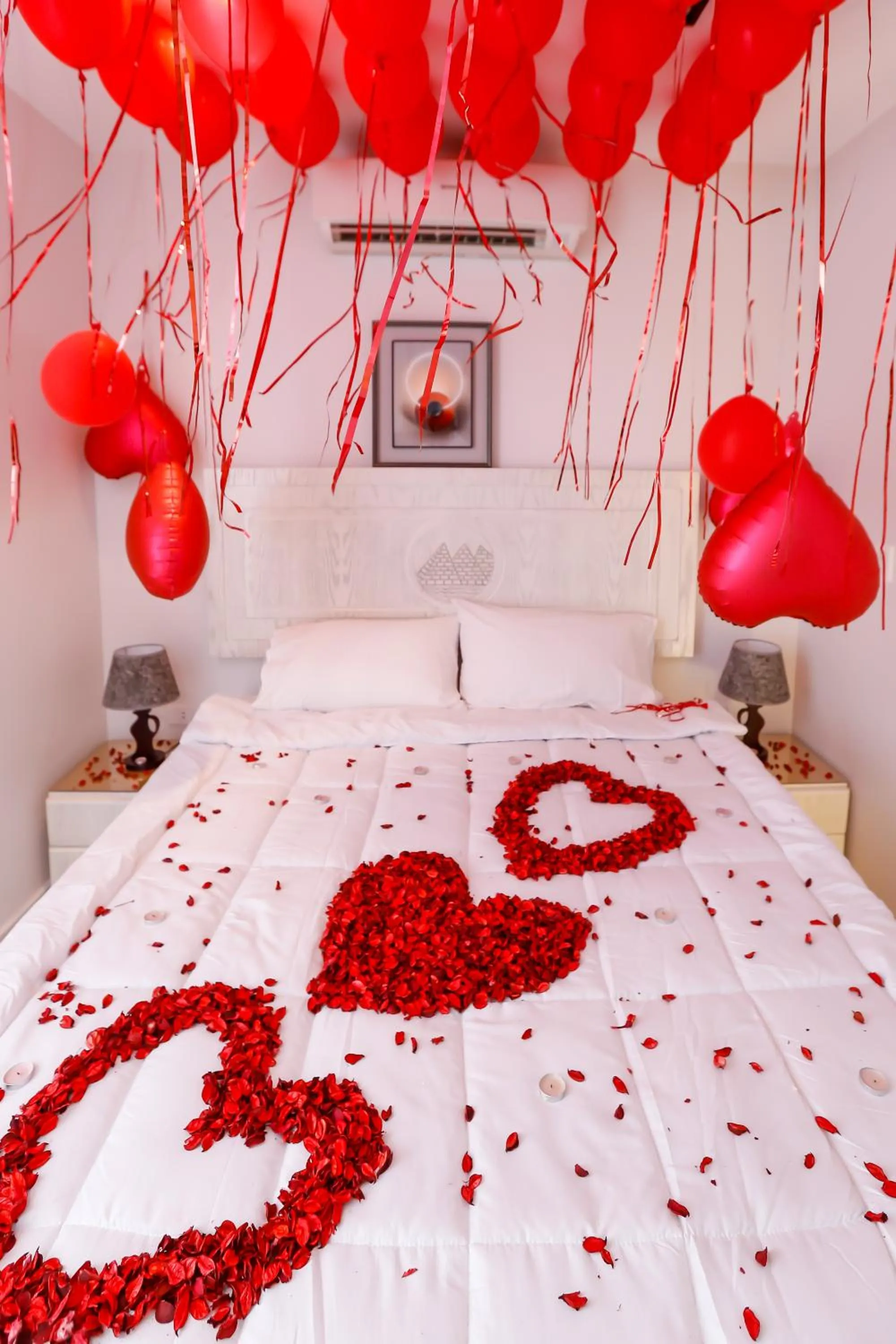 Bed in Pyramids Land Hotel