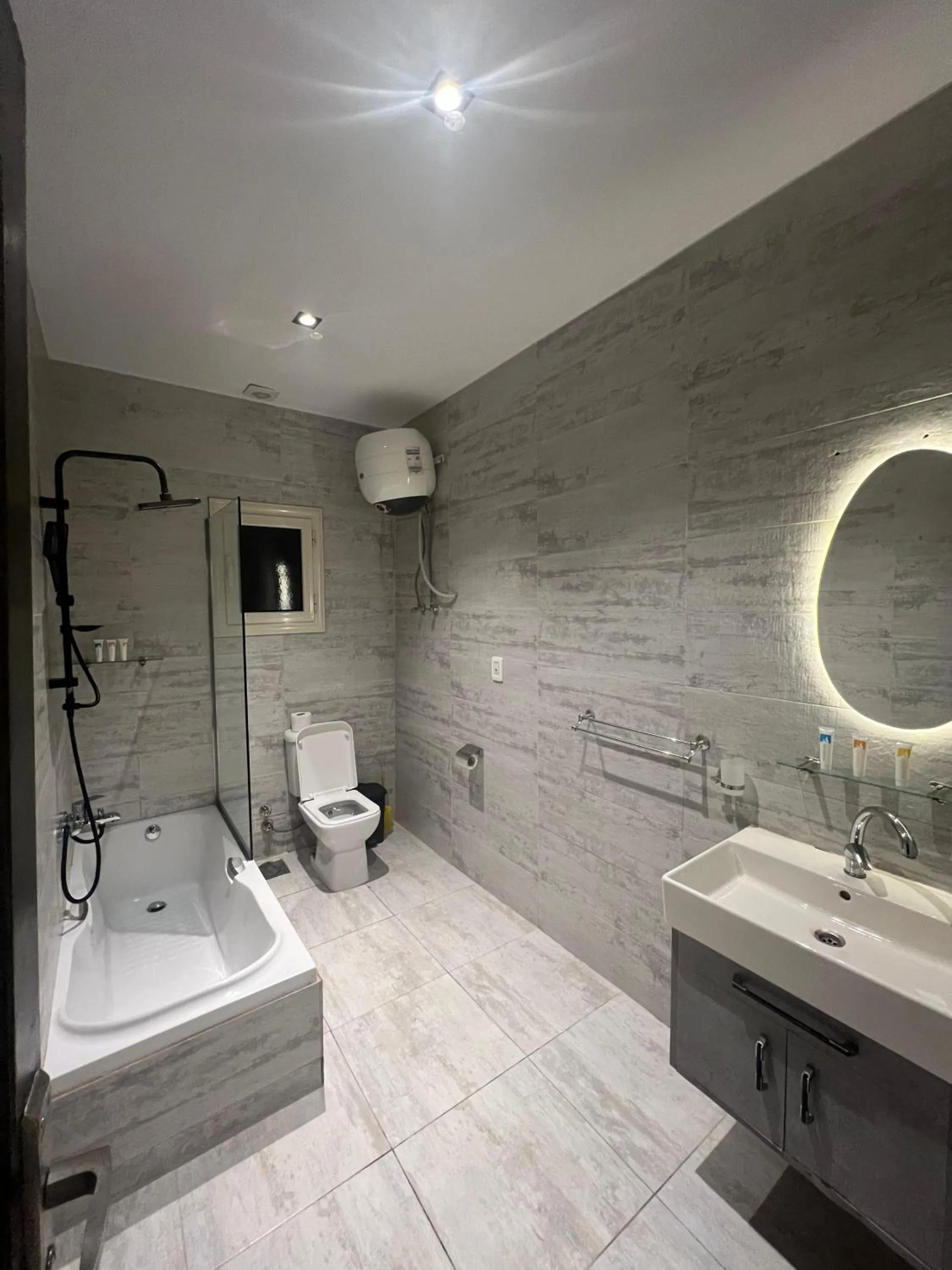 Toilet in Pyramids Land Hotel