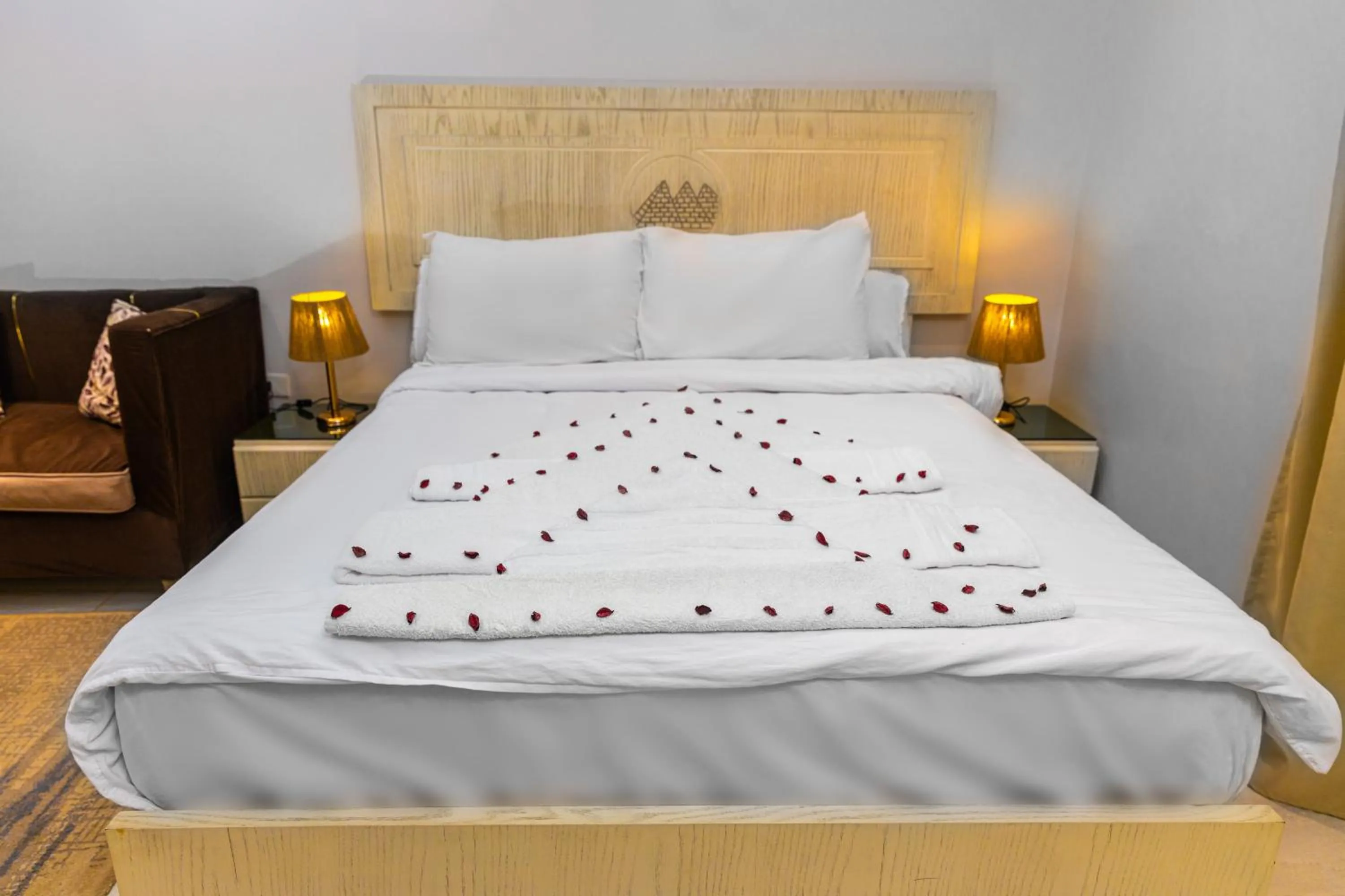 Bed in Pyramids Land Hotel