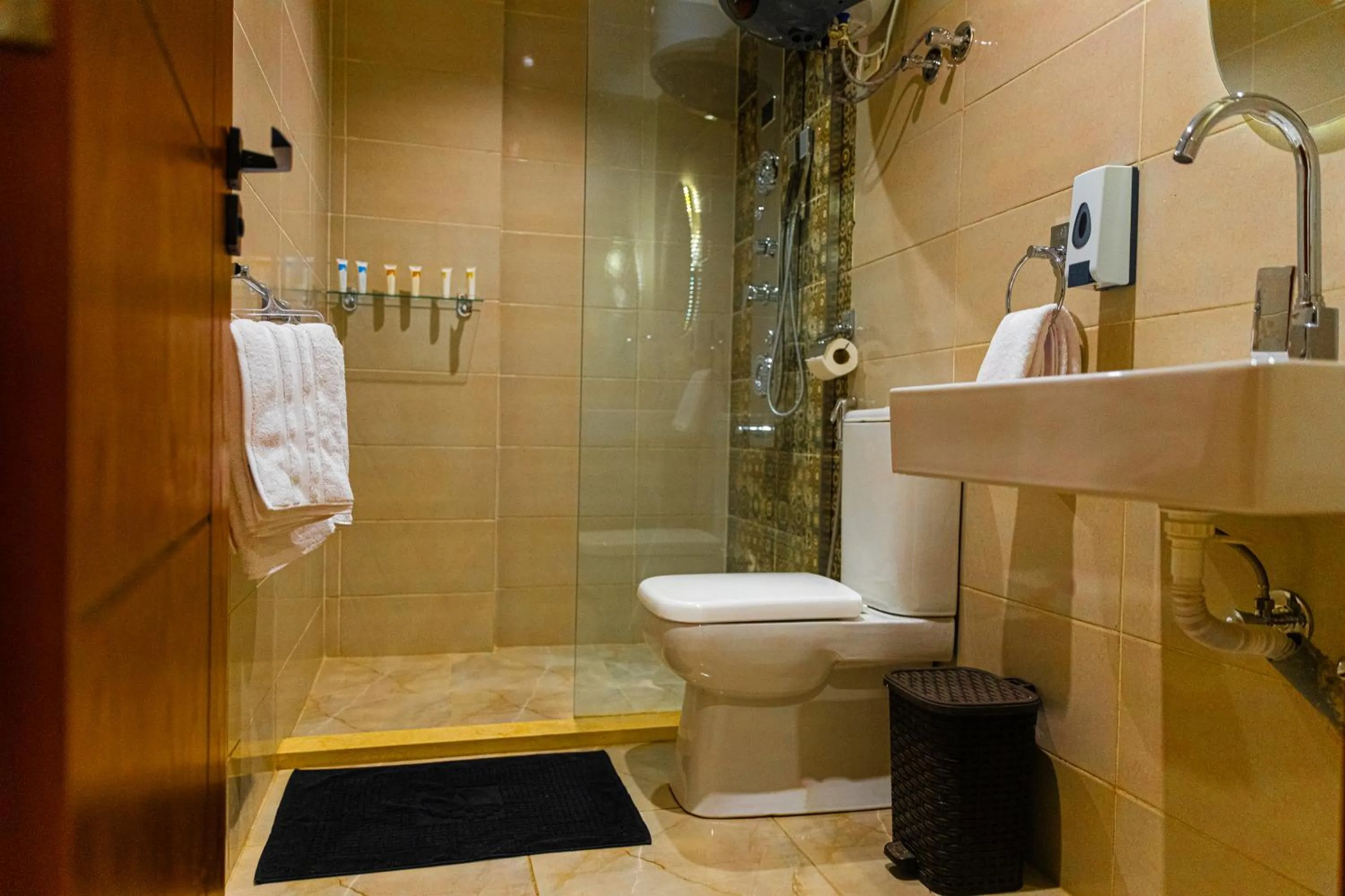 Shower in Pyramids Land Hotel