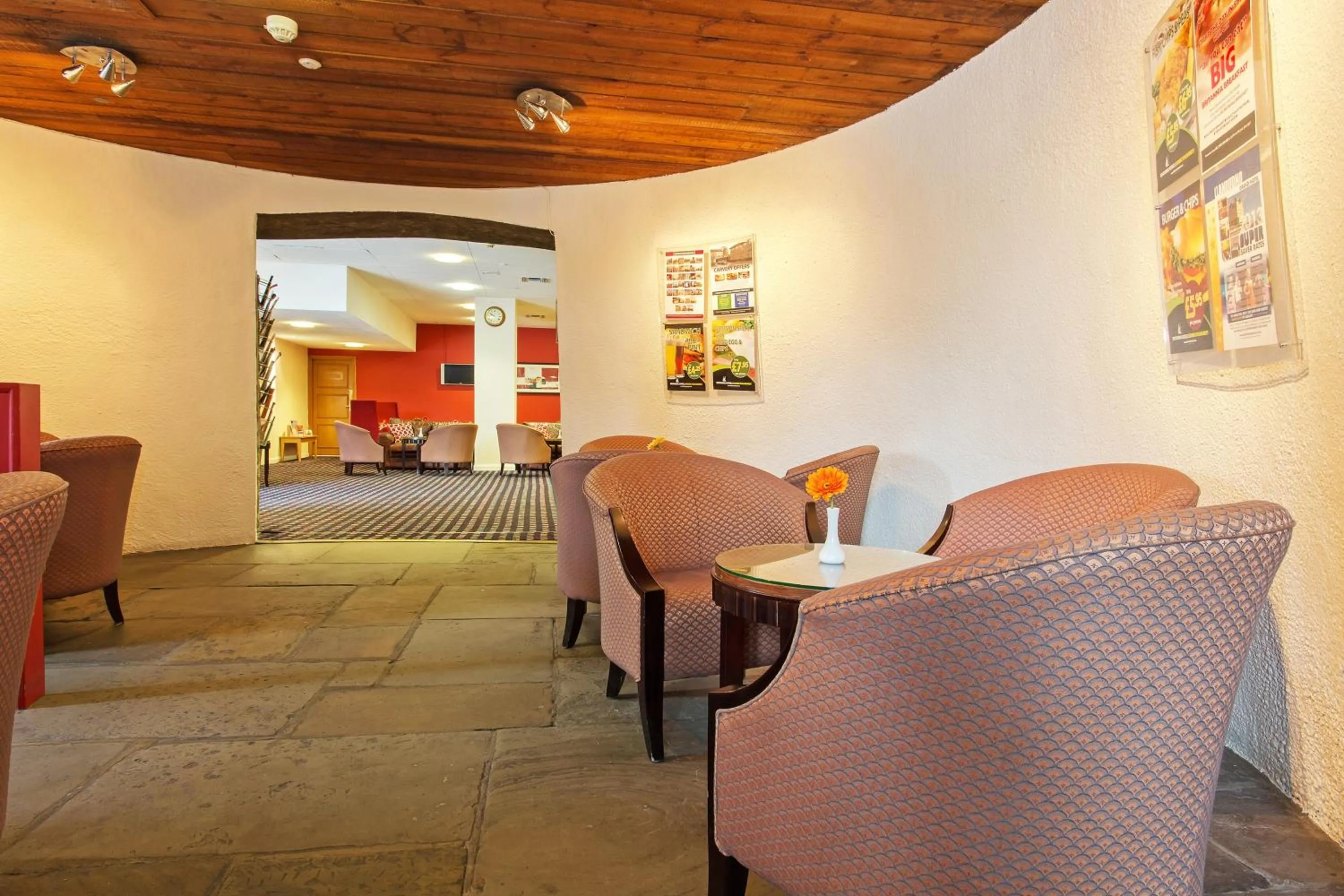 Drinks in Britannia Hotel Leeds